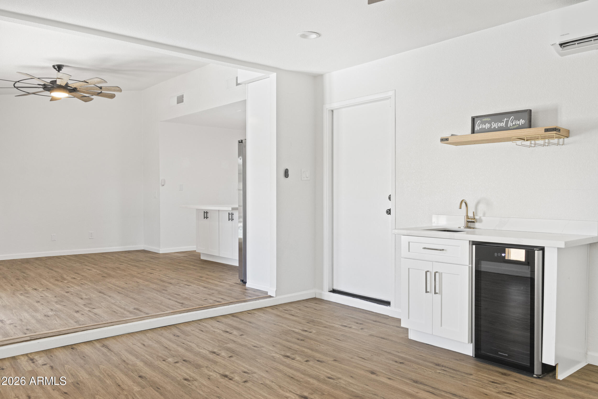 11830 S EAGLEMAN Drive