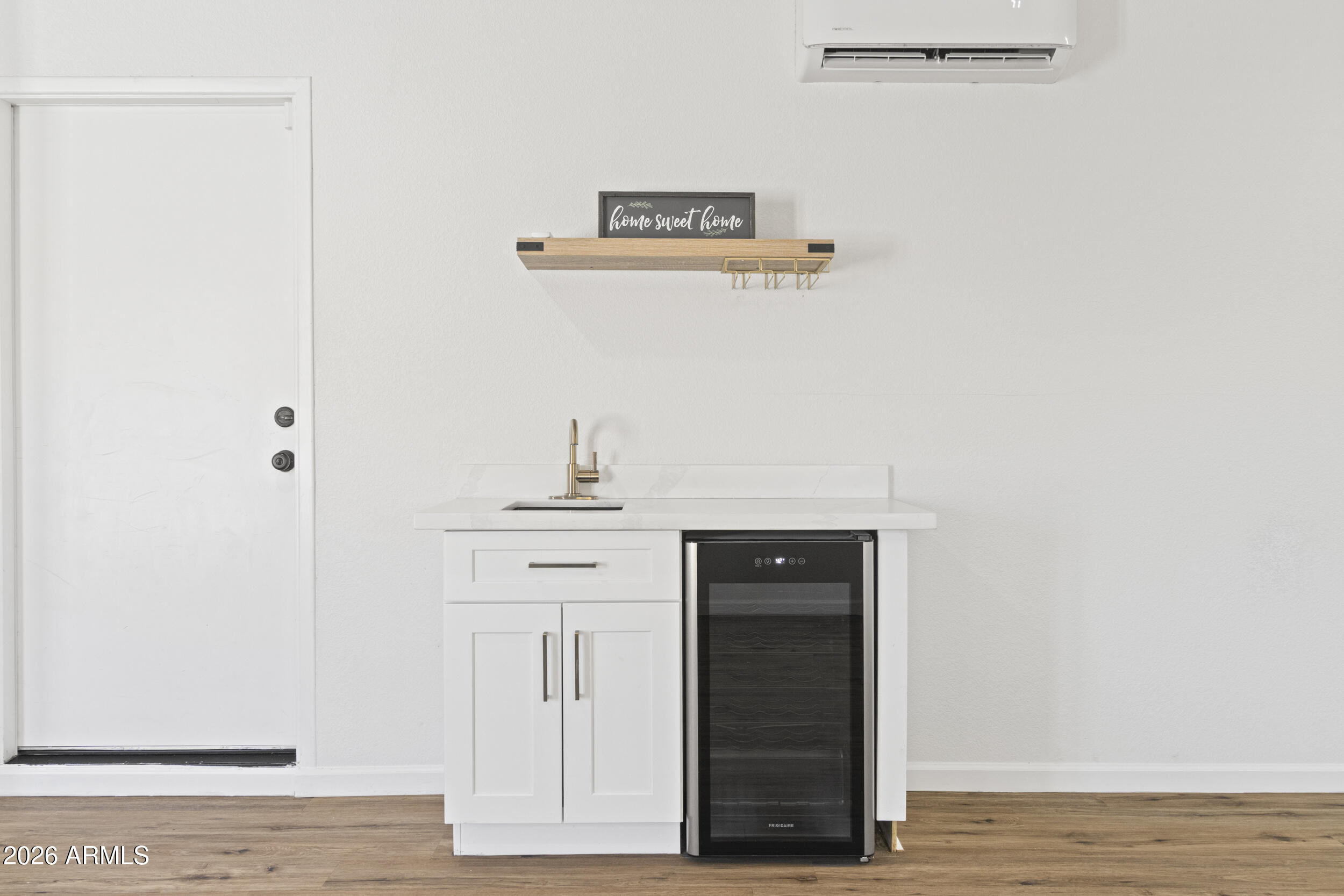 11830 S EAGLEMAN Drive