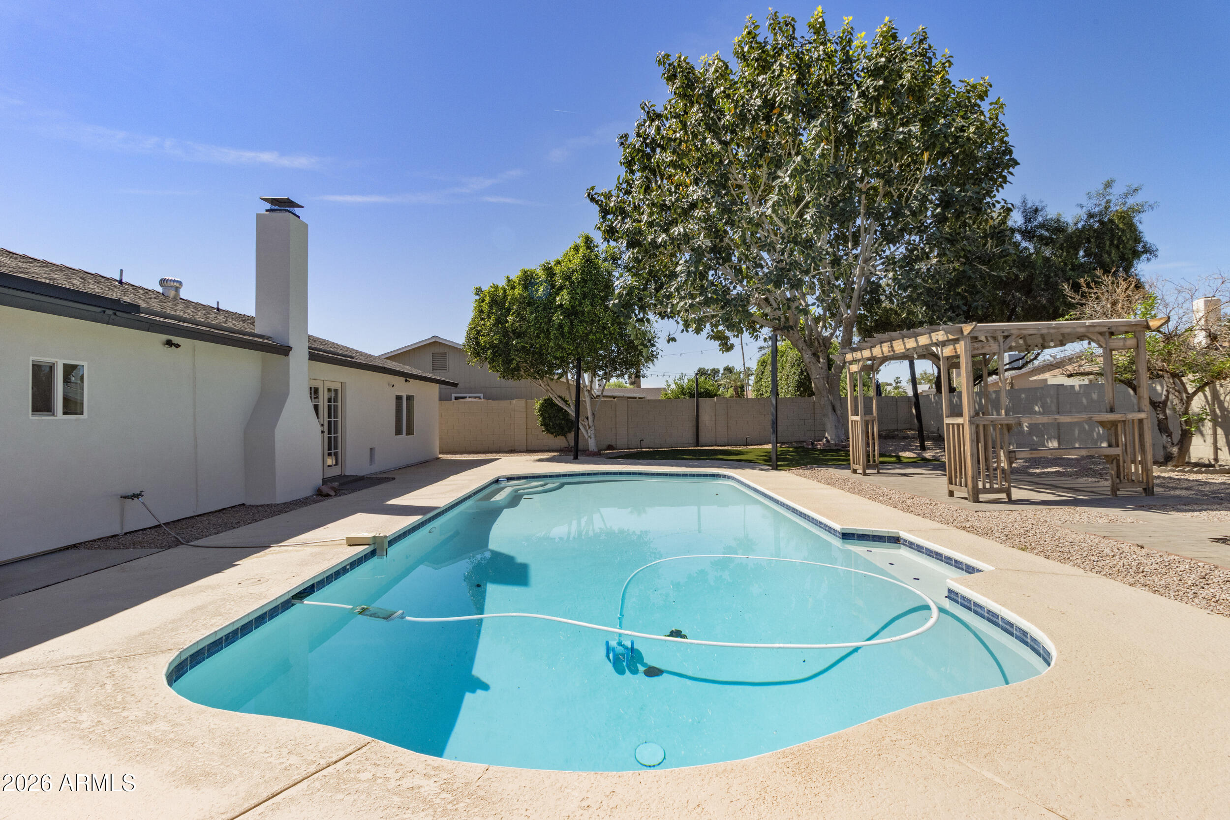 11830 S EAGLEMAN Drive