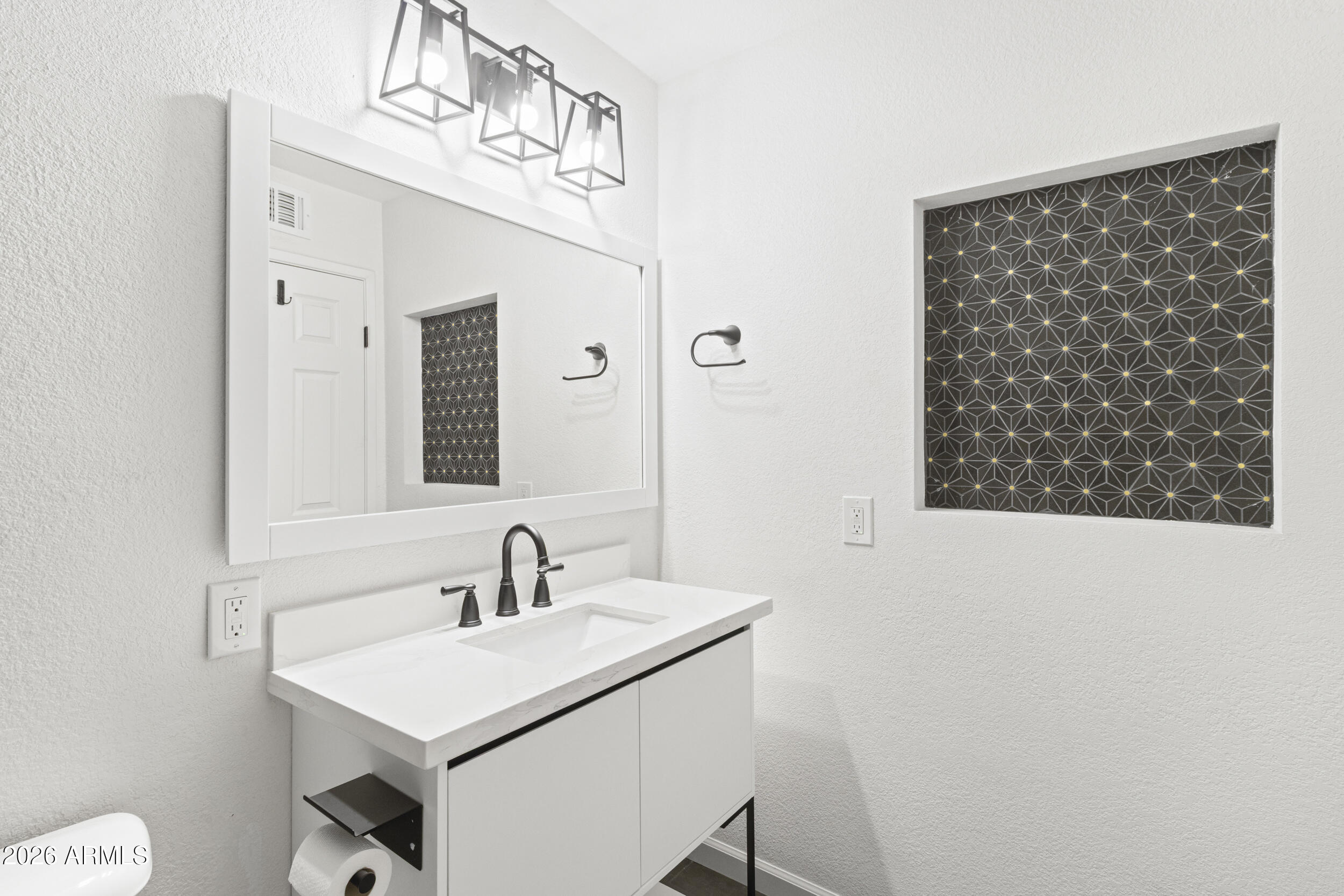 11830 S EAGLEMAN Drive