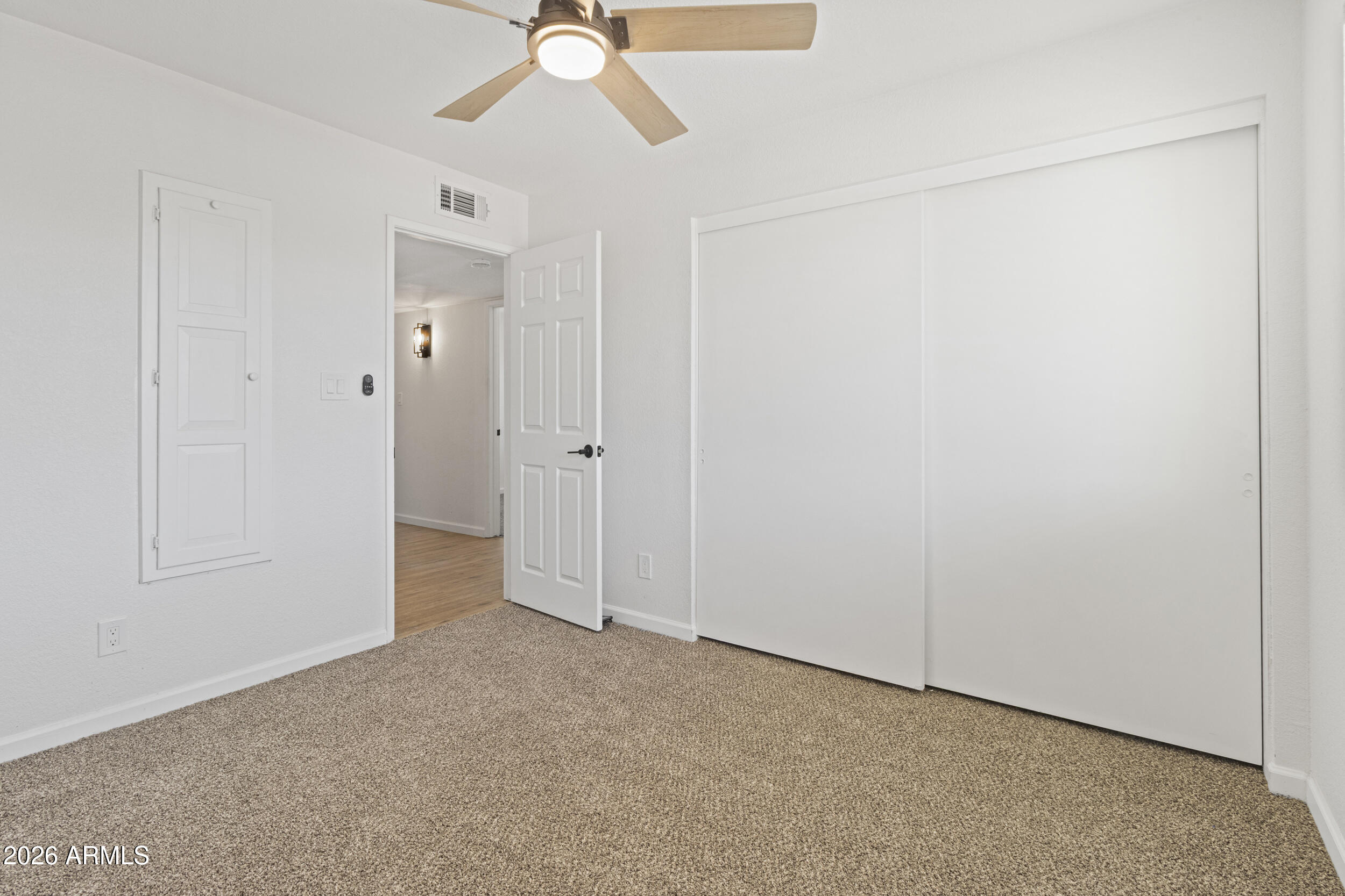 11830 S EAGLEMAN Drive