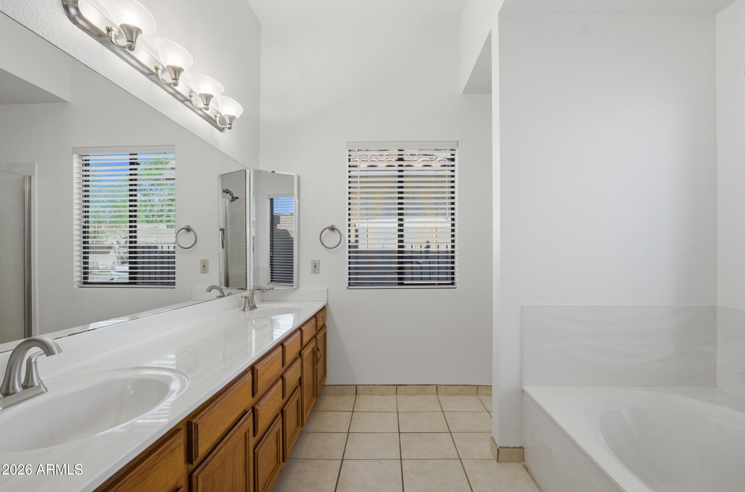 37 E GREENTREE Drive