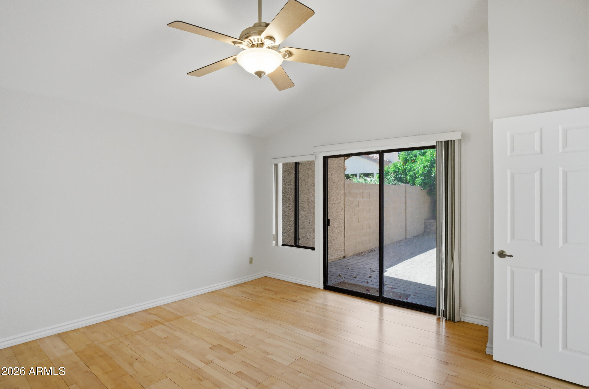 37 E GREENTREE Drive