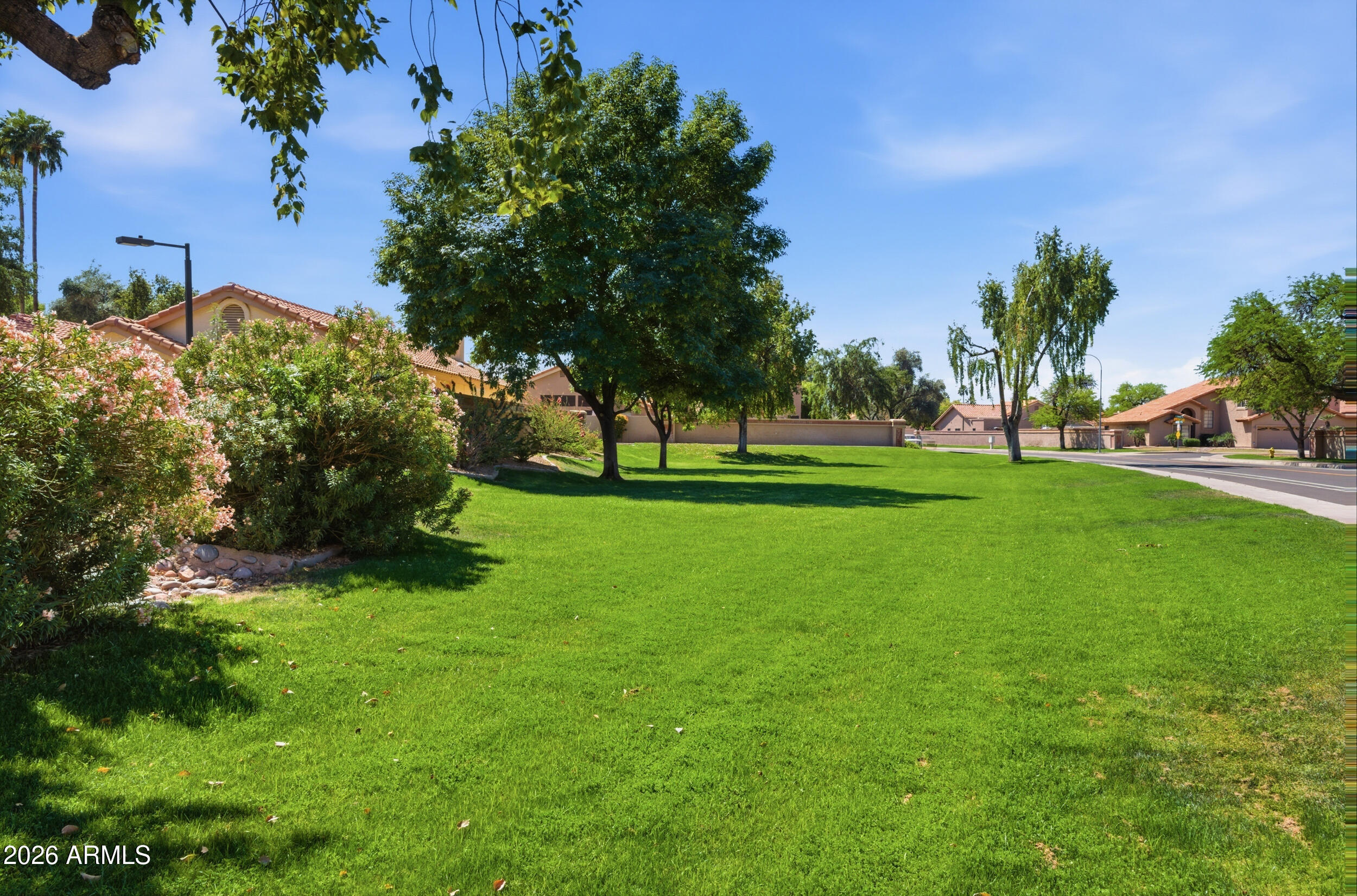 37 E GREENTREE Drive