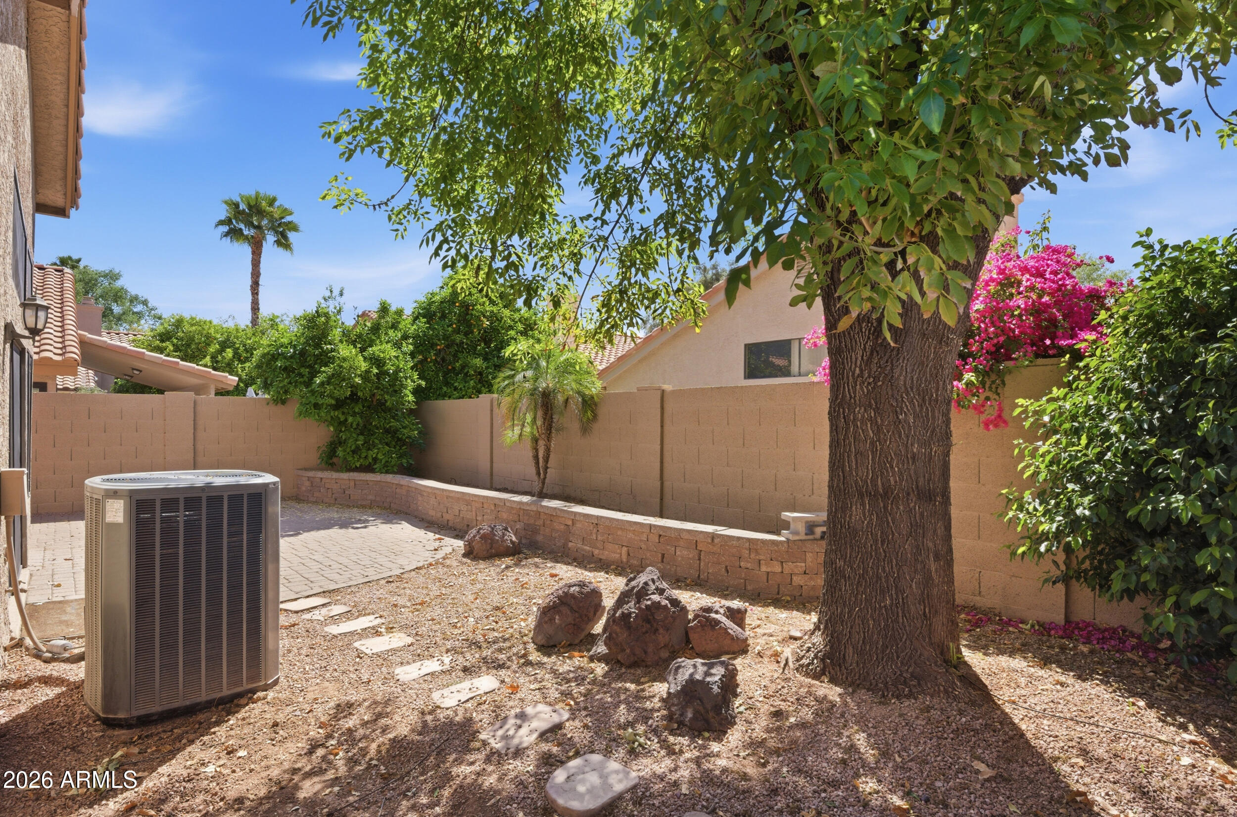 37 E GREENTREE Drive