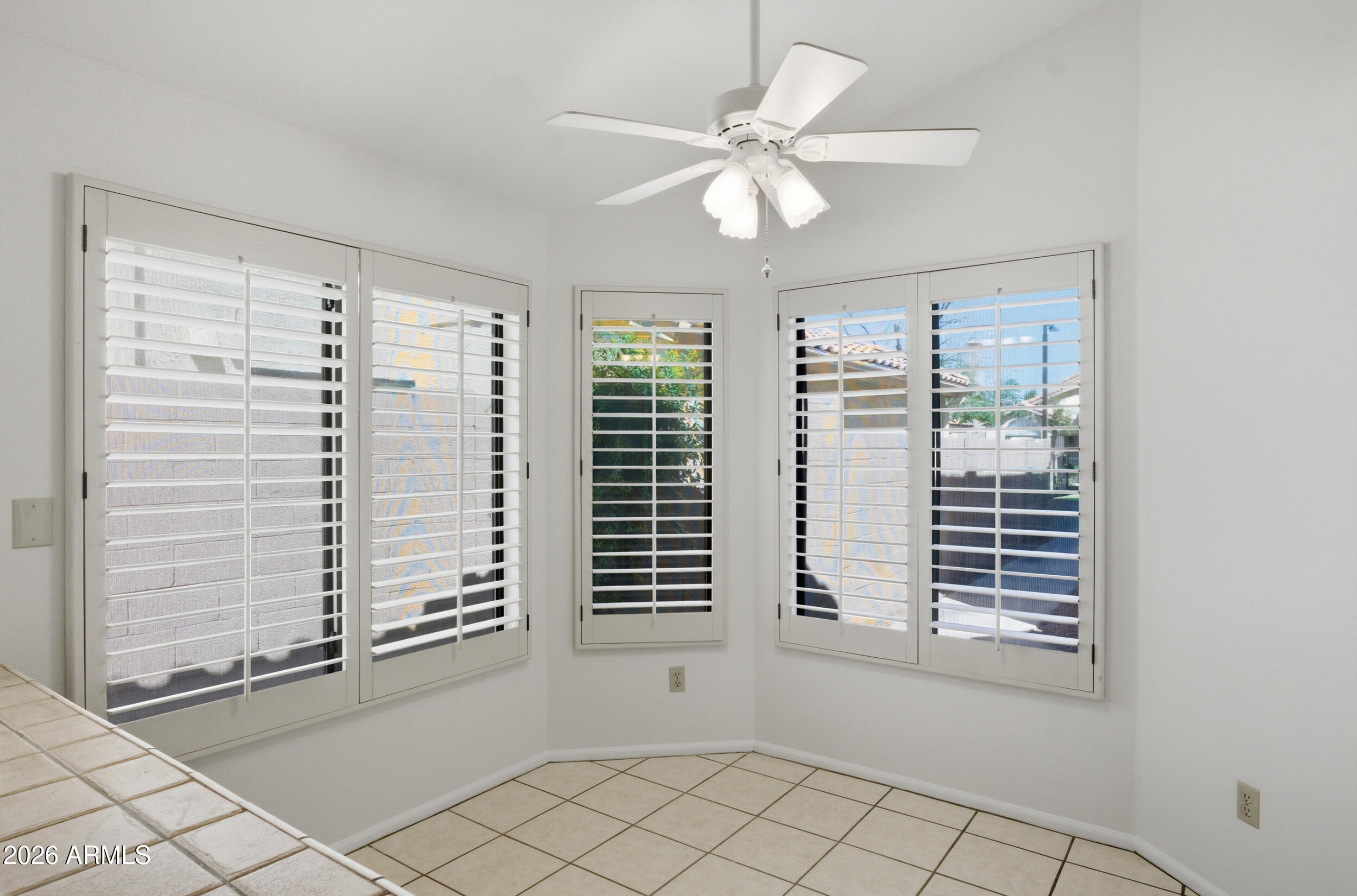 37 E GREENTREE Drive