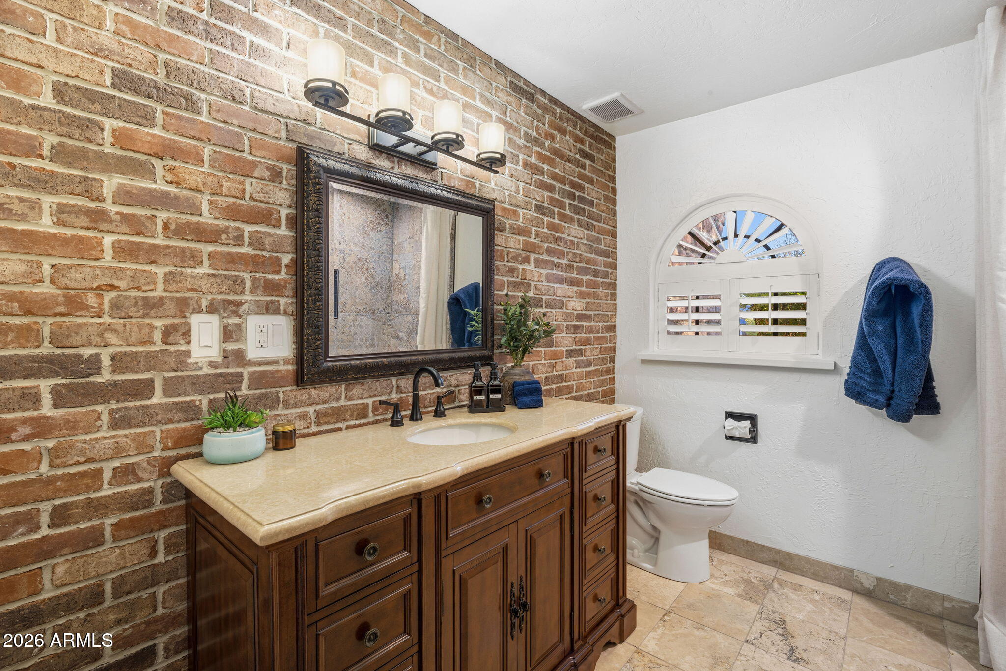 320 W BETHANY HOME Road