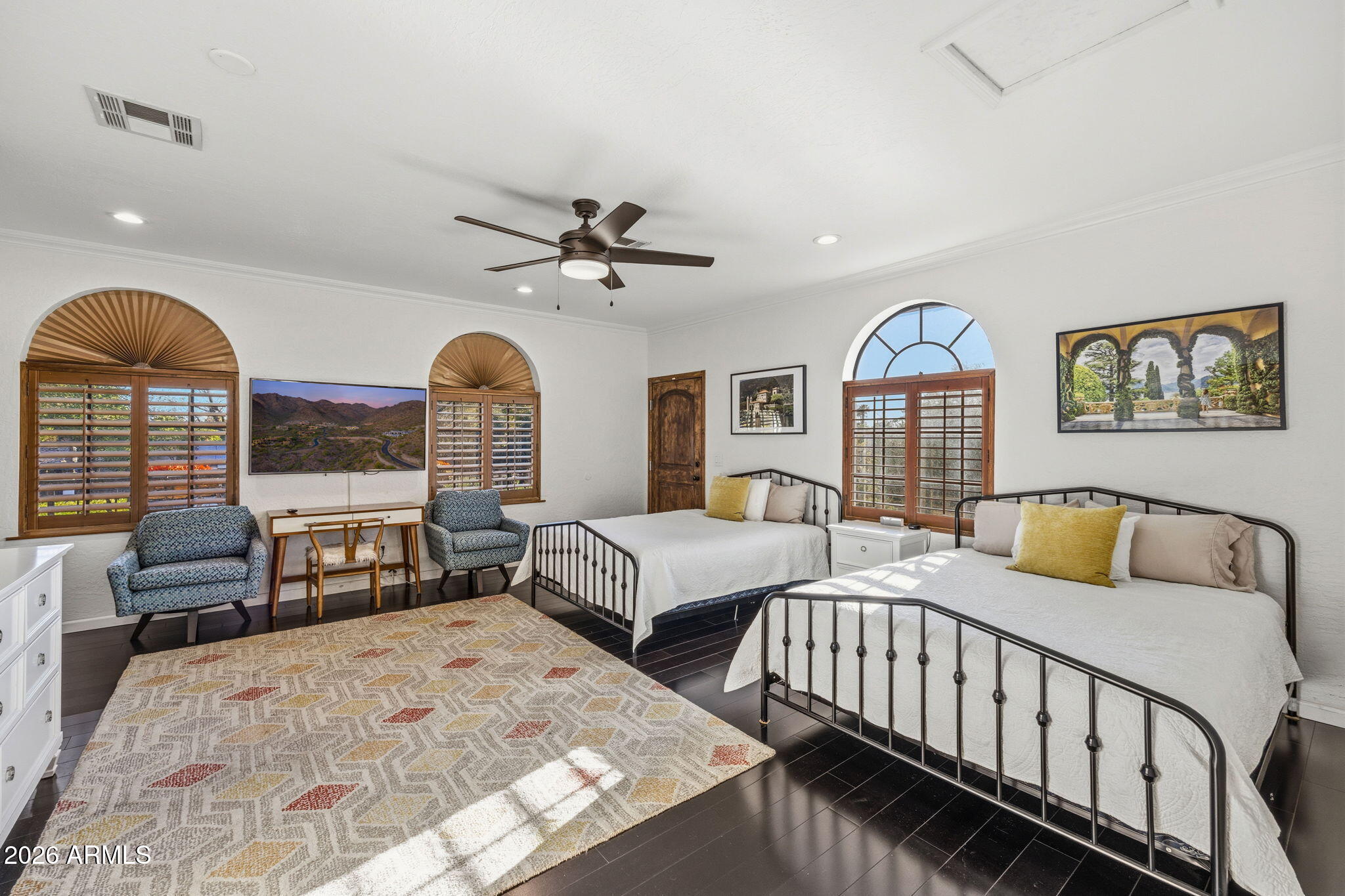 320 W BETHANY HOME Road