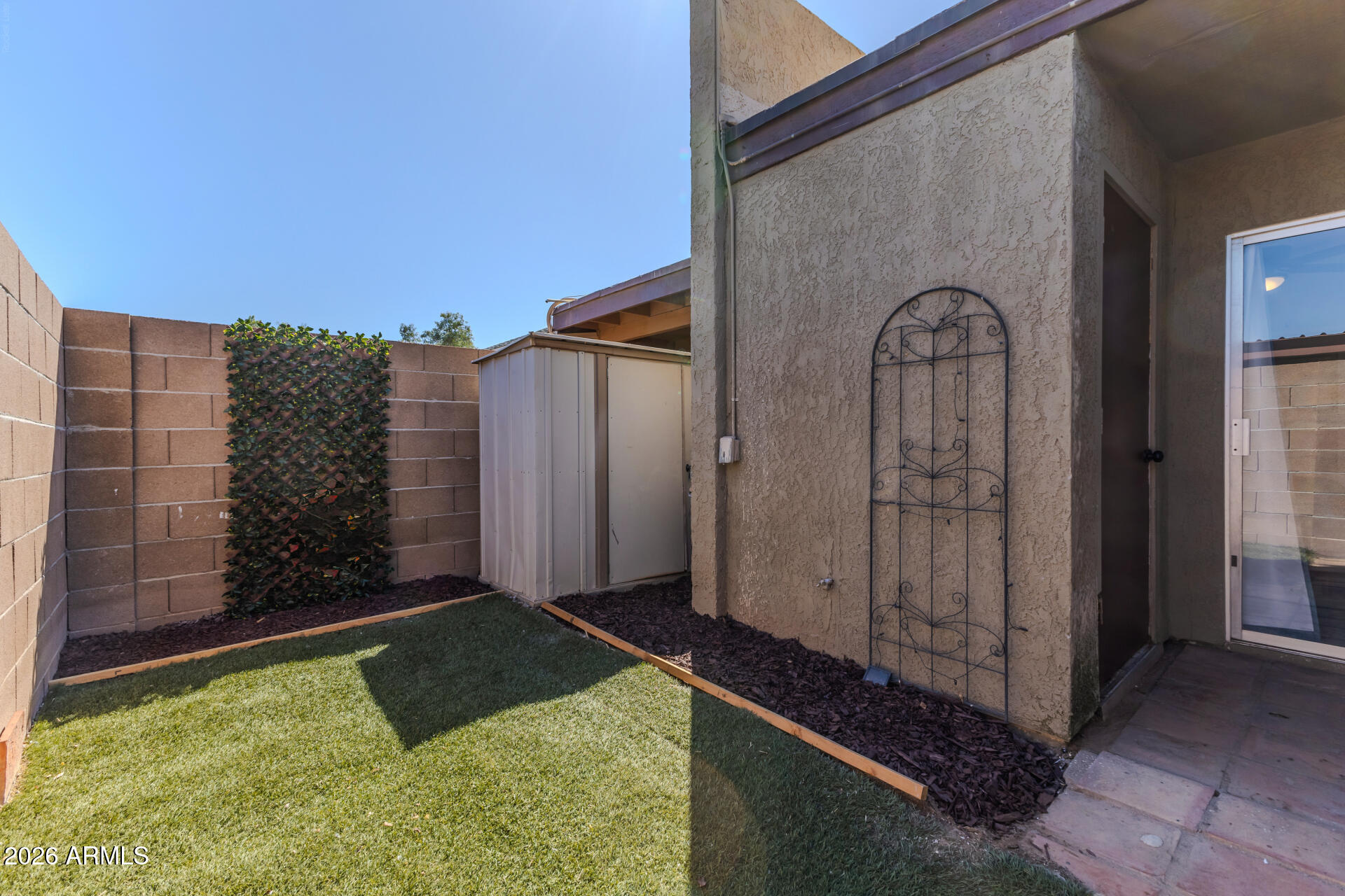 1867 E KIRKLAND Lane
