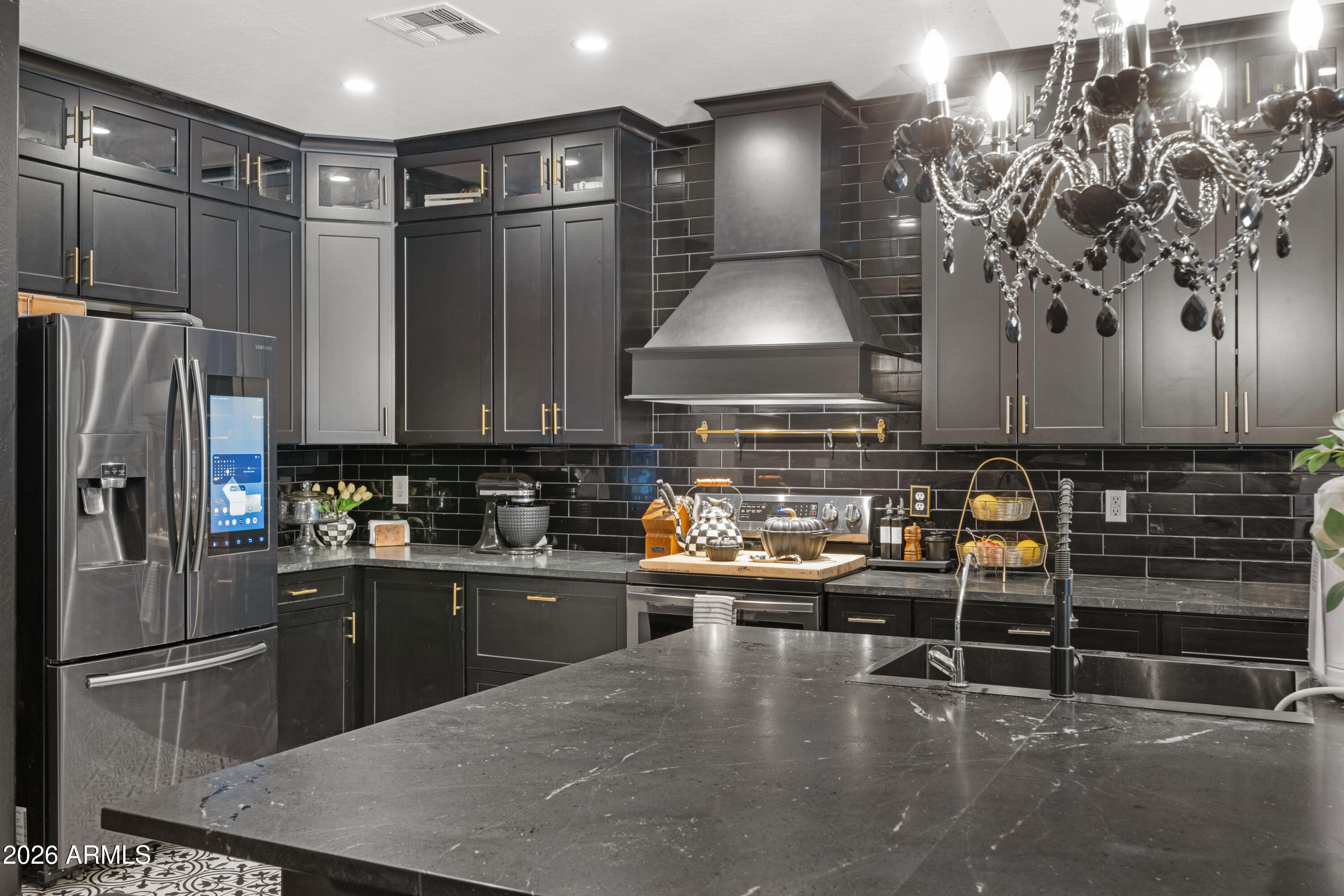 201 E MULE TRAIN Trail