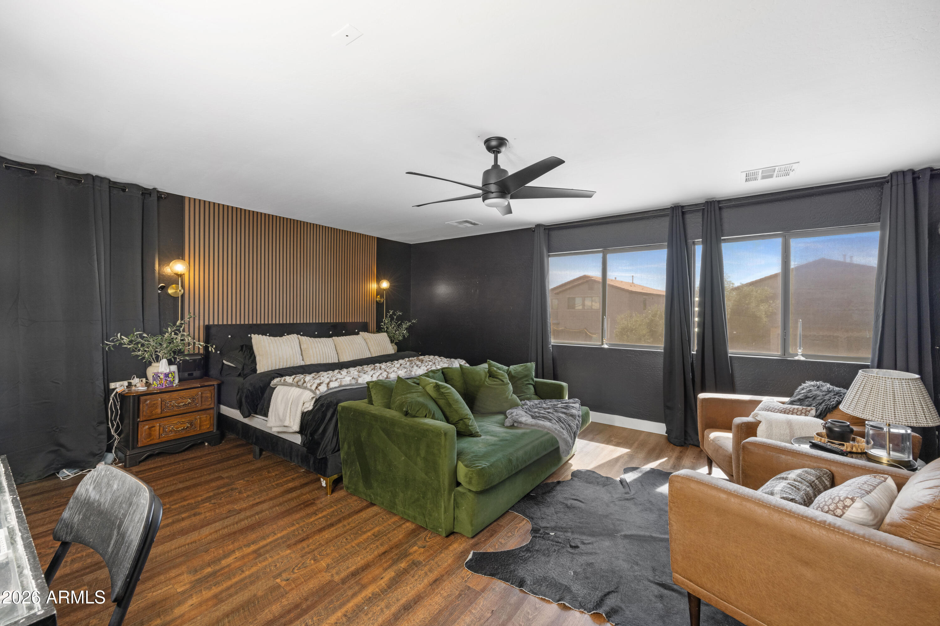 201 E MULE TRAIN Trail