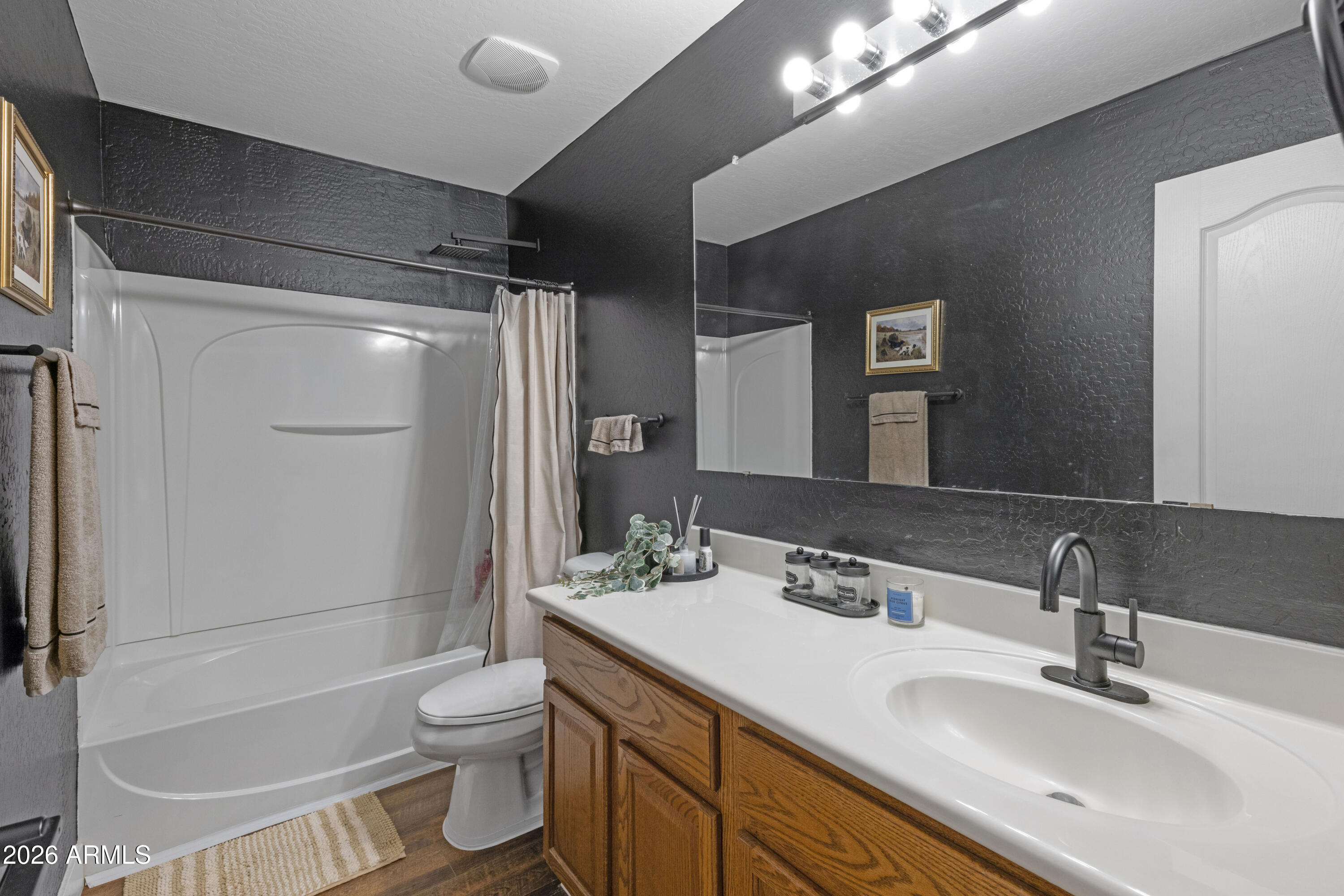 201 E MULE TRAIN Trail