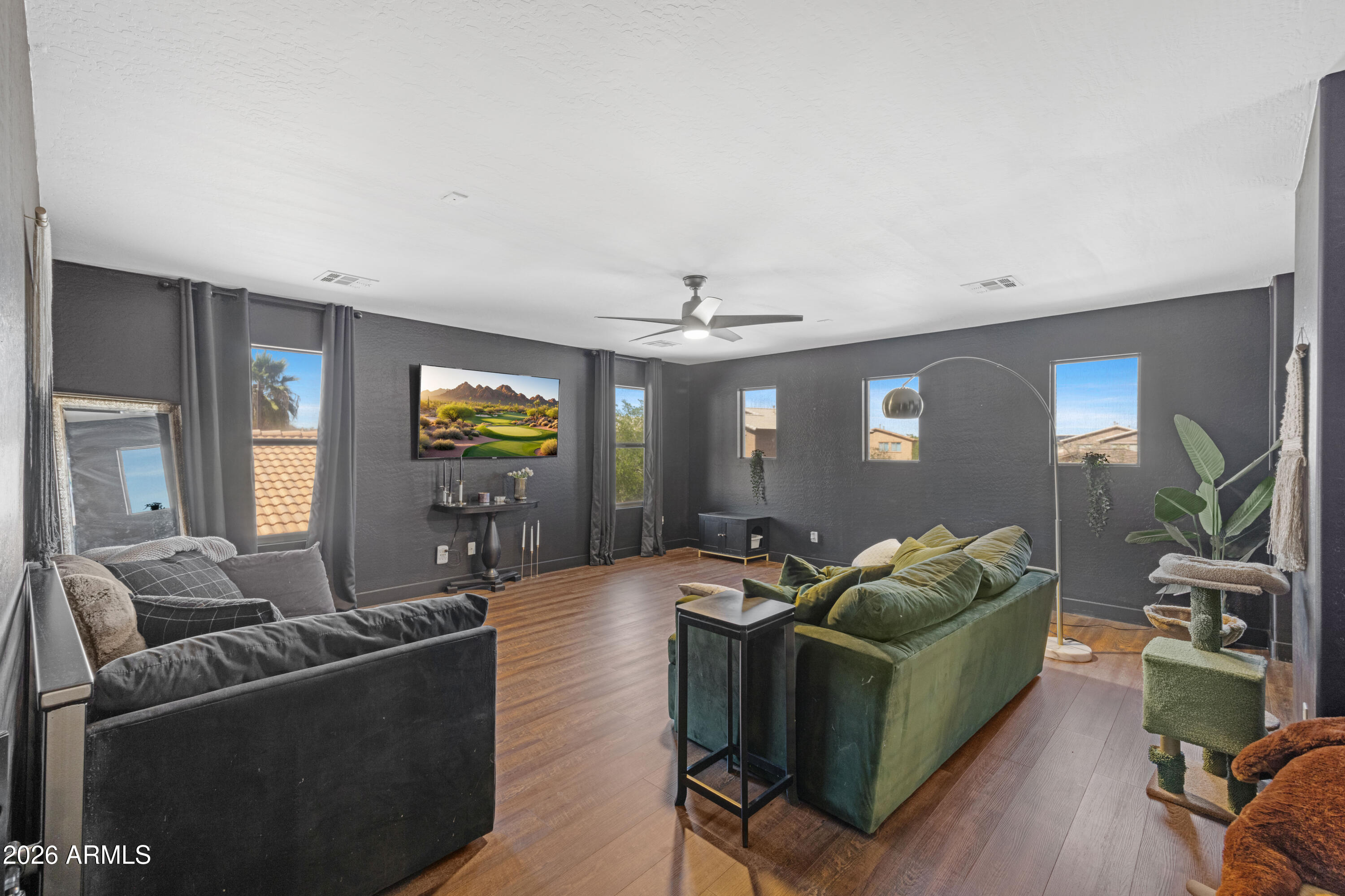 201 E MULE TRAIN Trail