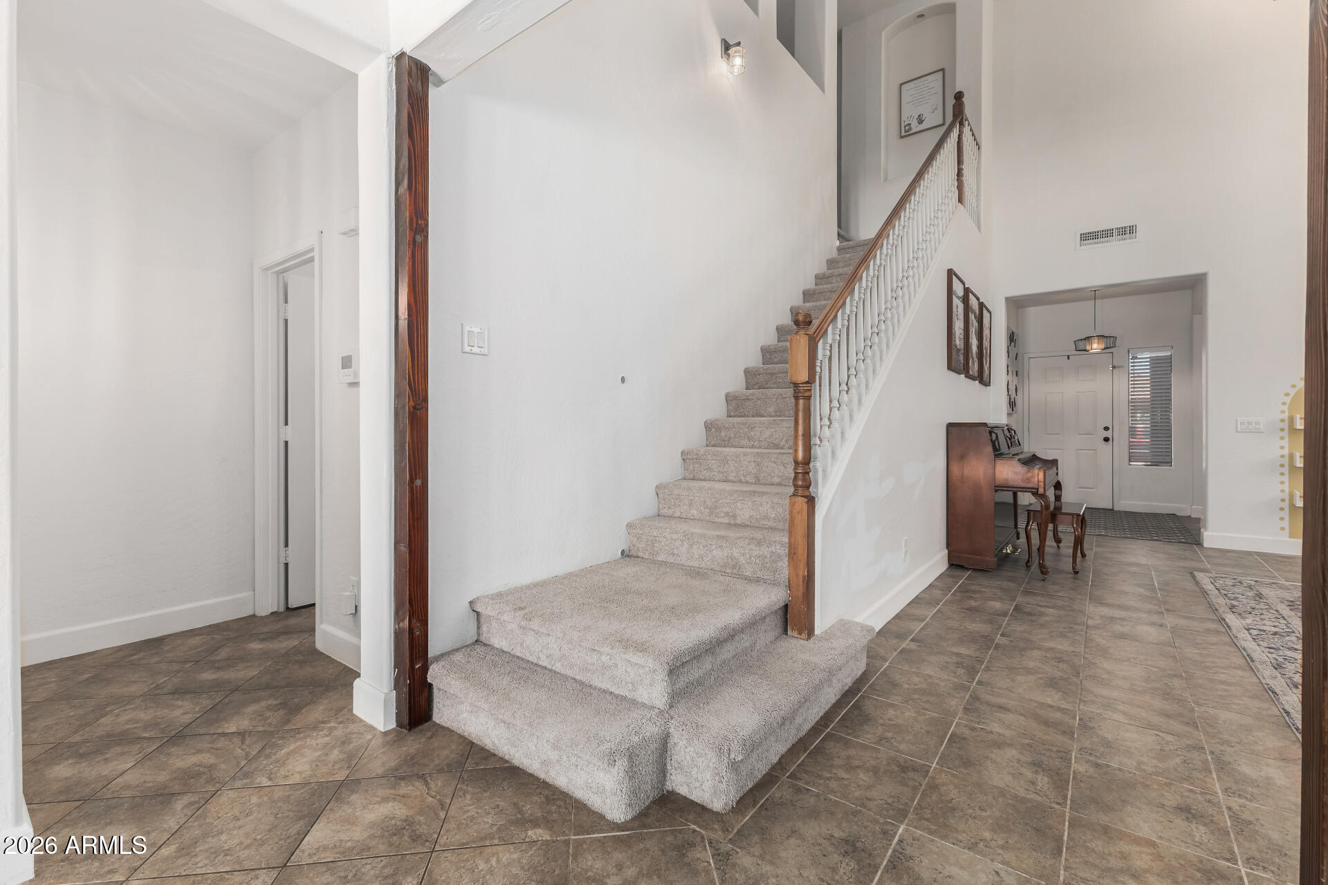 673 W HEREFORD Drive