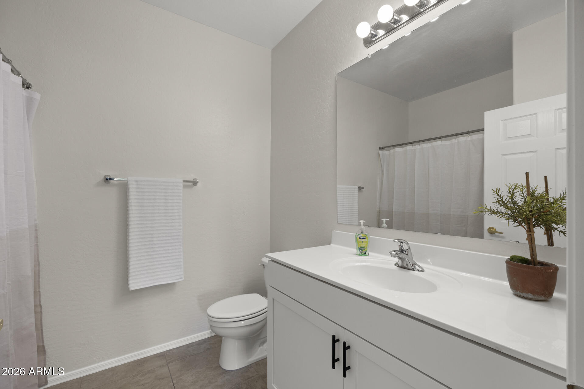 19700 N 76TH Street 2142