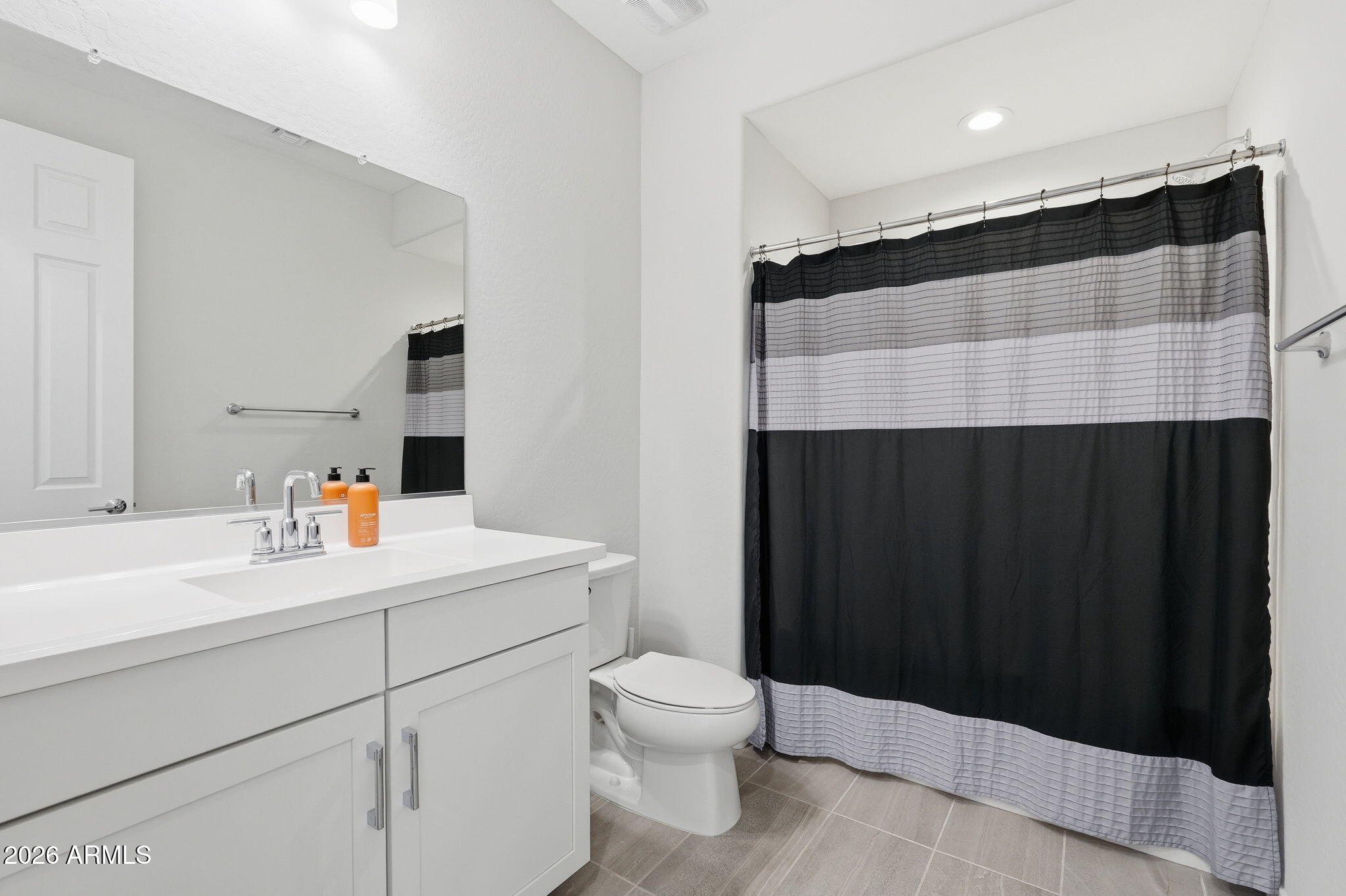 1536 W FLINTLOCK Drive