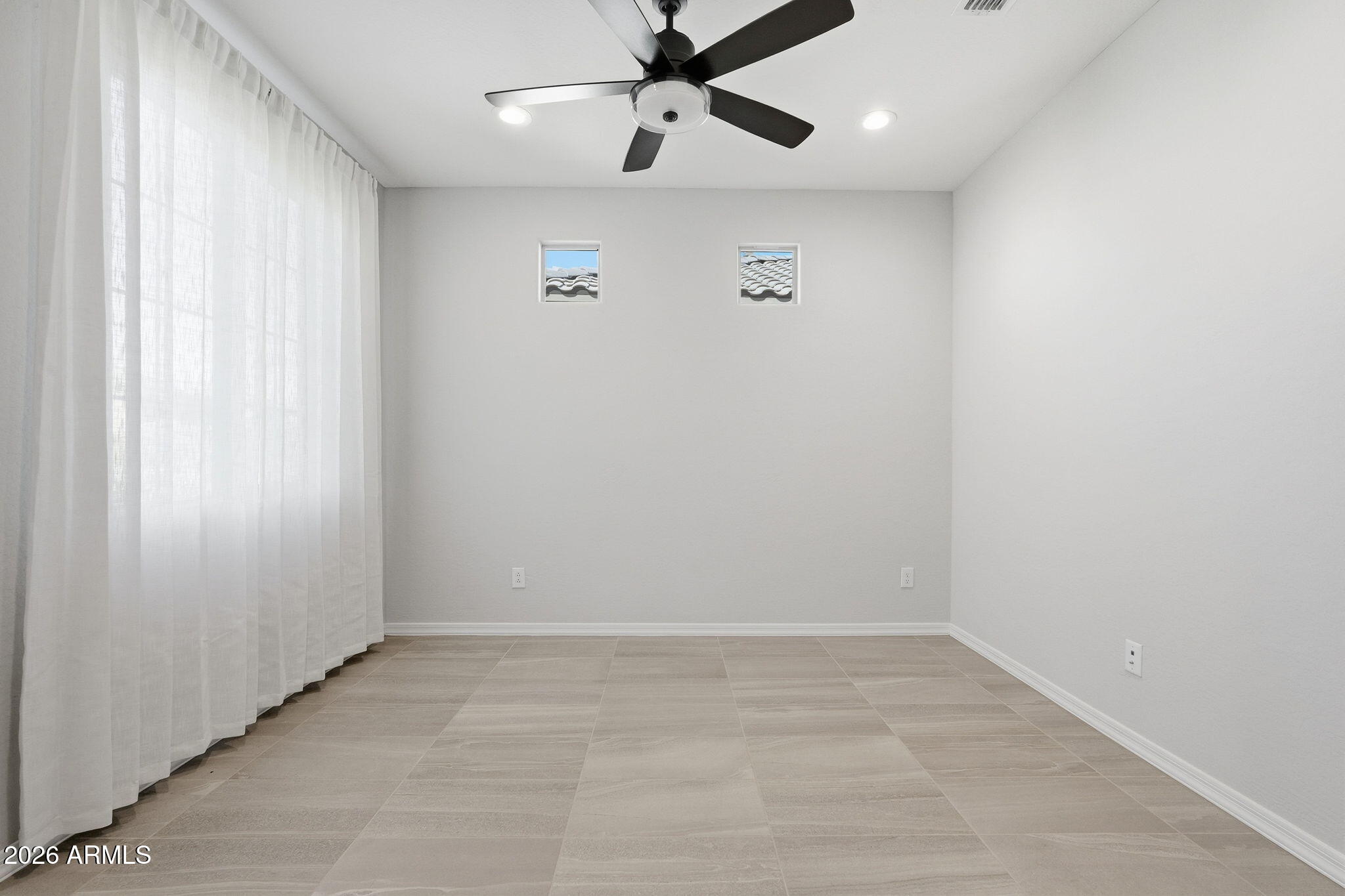 1536 W FLINTLOCK Drive