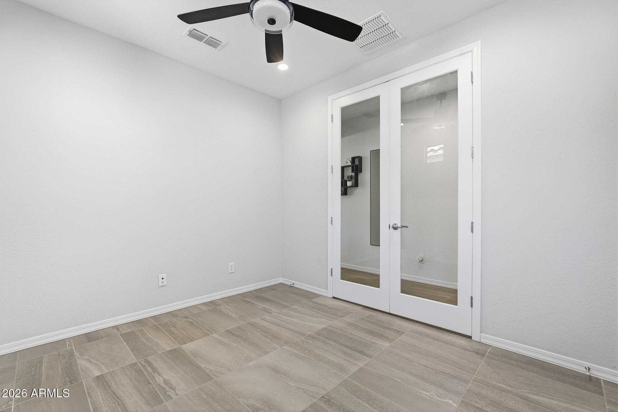 1536 W FLINTLOCK Drive