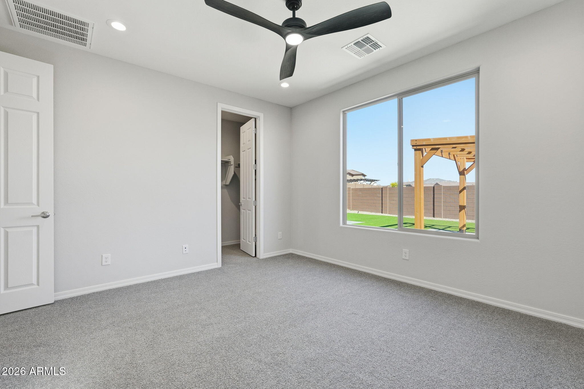 1536 W FLINTLOCK Drive