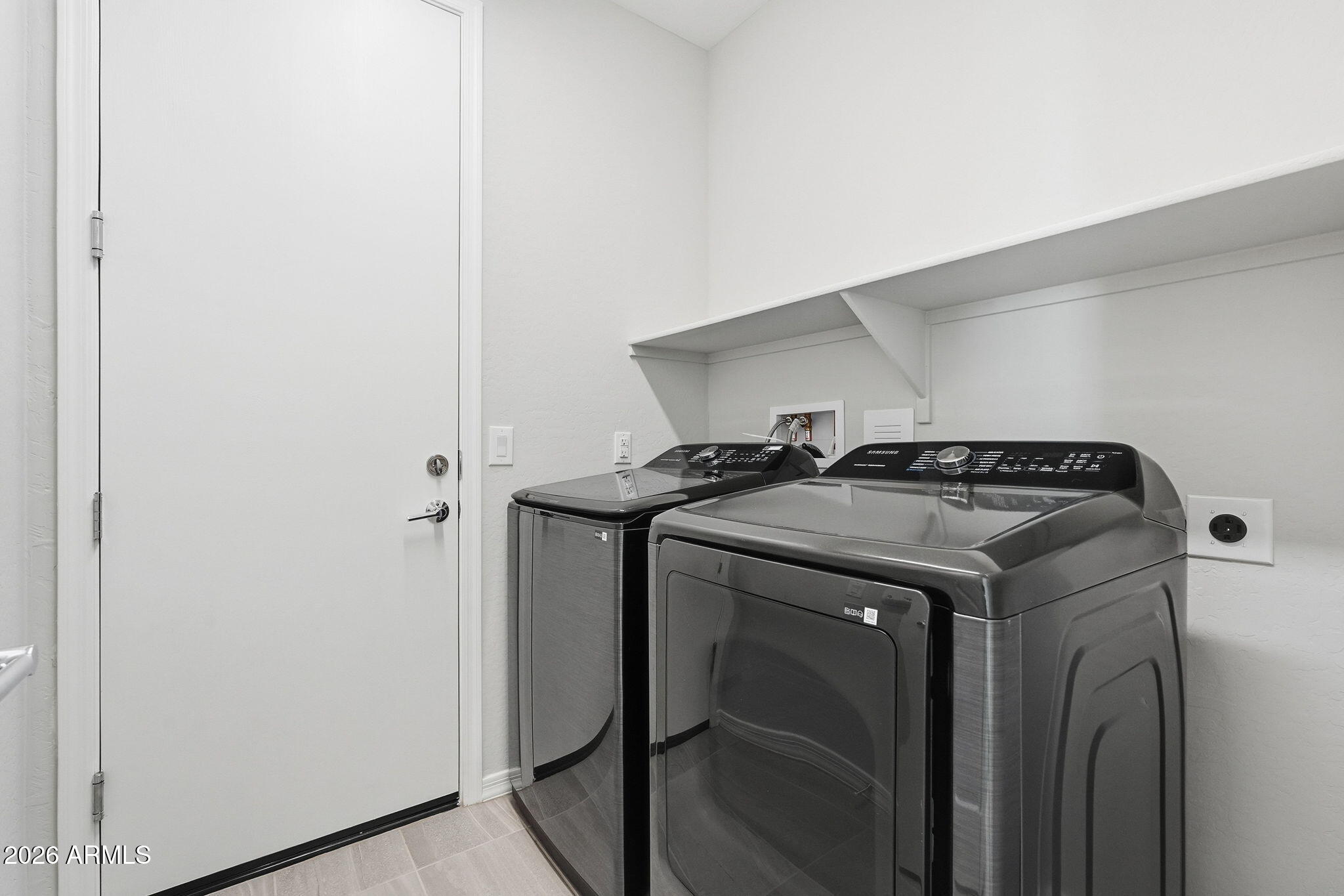 1536 W FLINTLOCK Drive