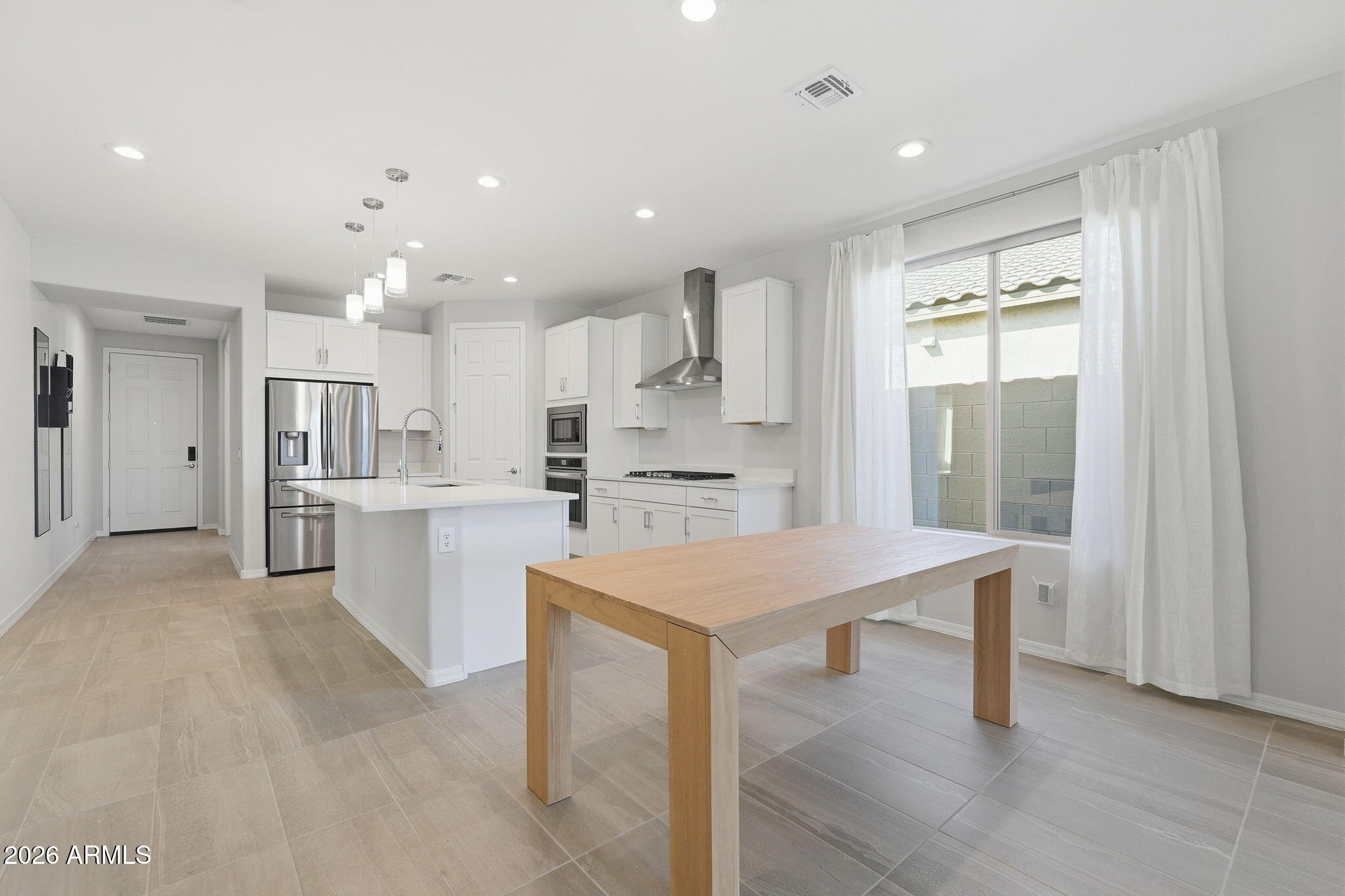 1536 W FLINTLOCK Drive