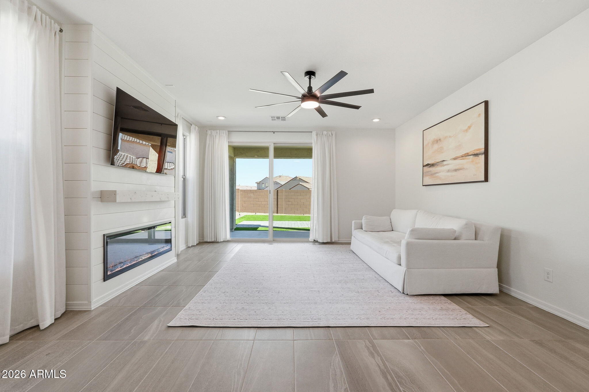 1536 W FLINTLOCK Drive