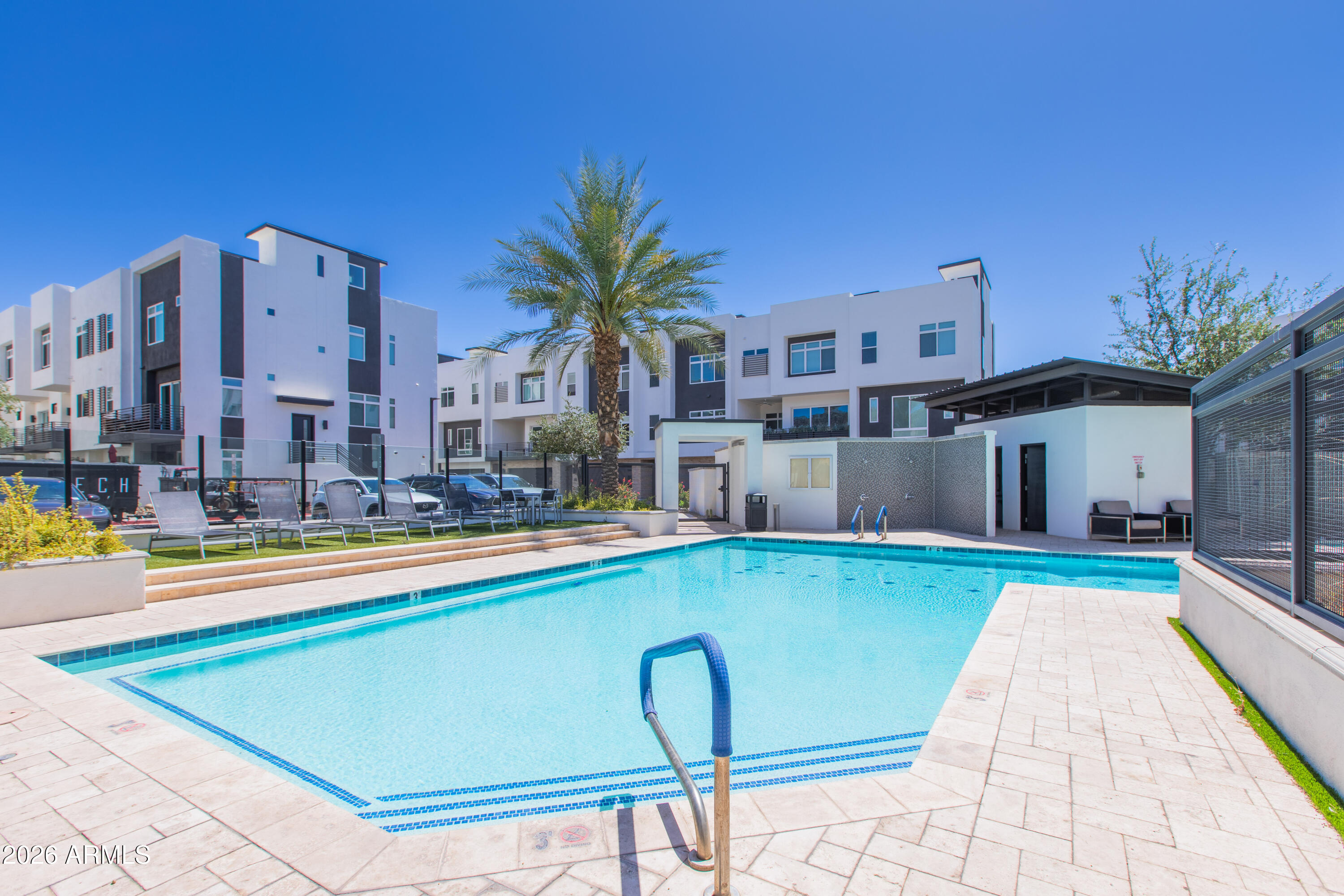 1717 E Morten Avenue 45