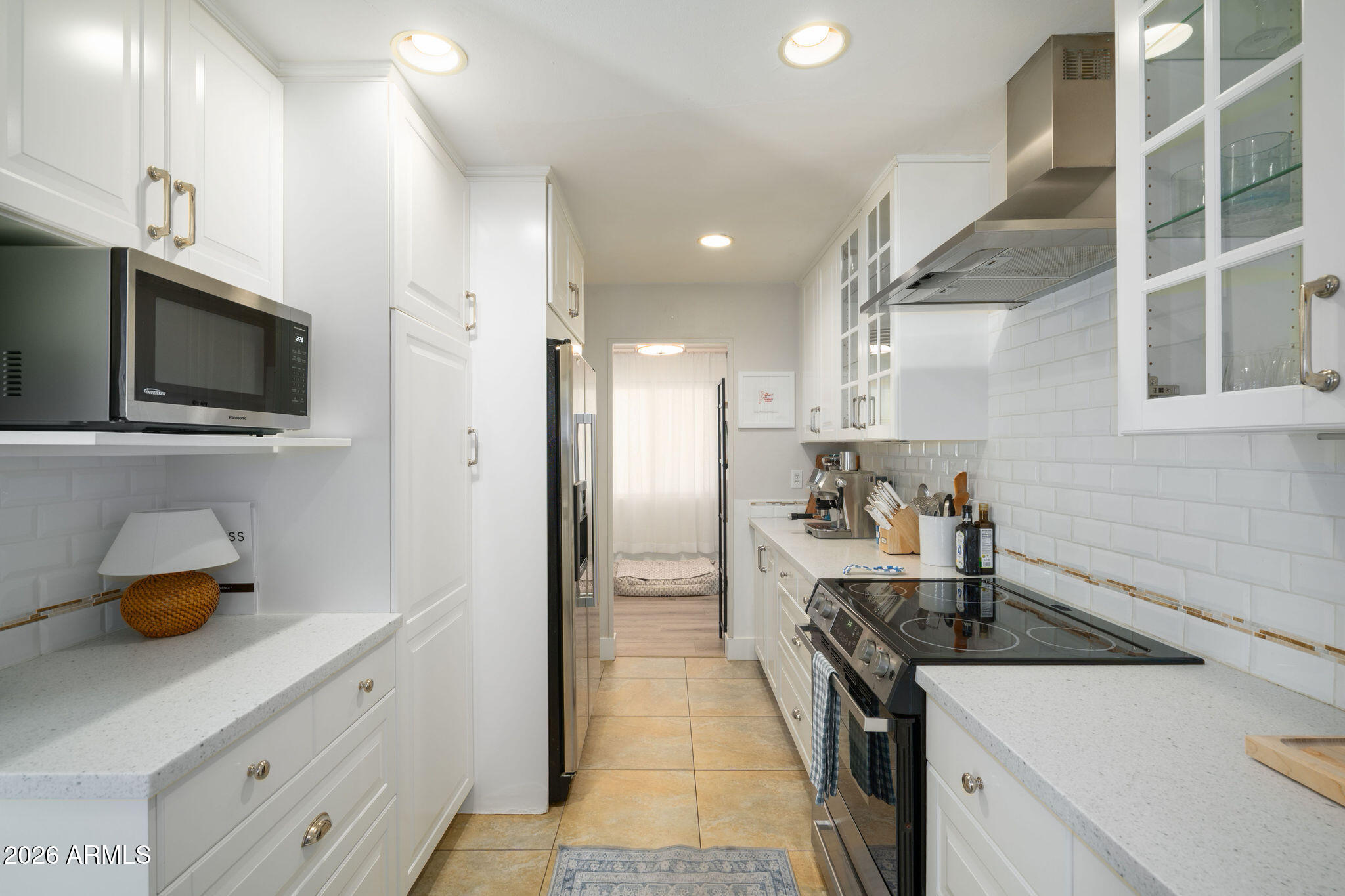 4813 E FAIRMOUNT Avenue