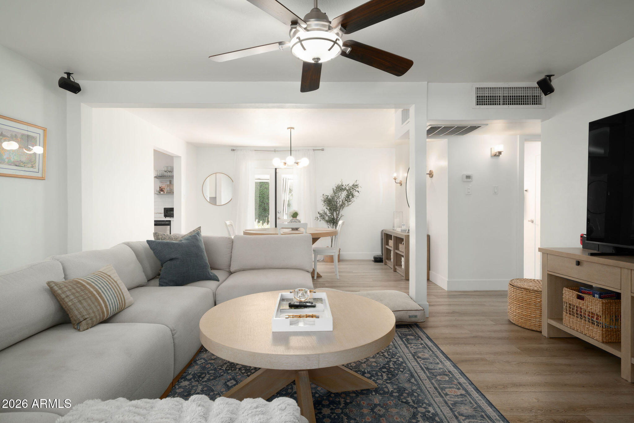 4813 E FAIRMOUNT Avenue