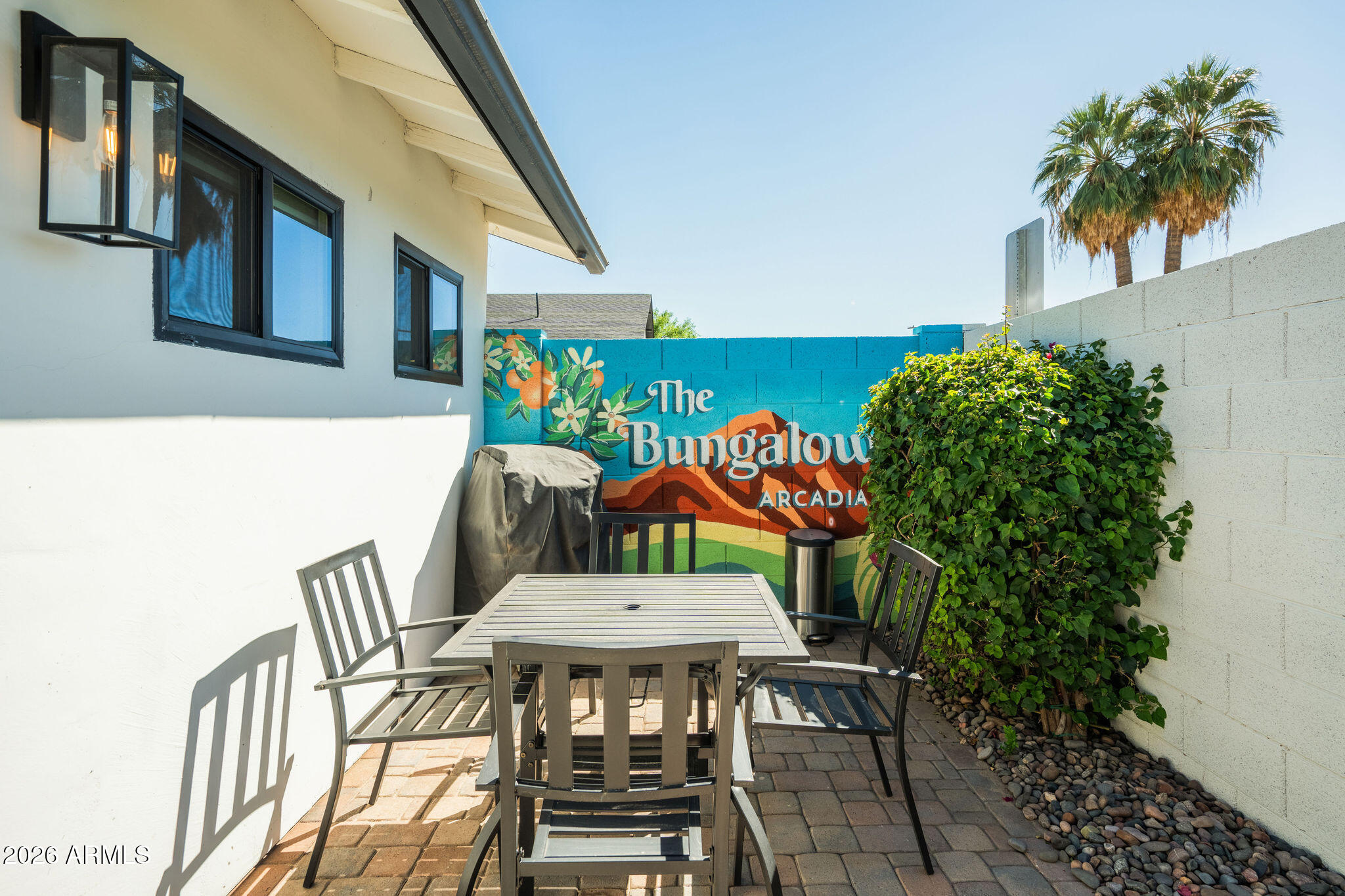 4813 E FAIRMOUNT Avenue