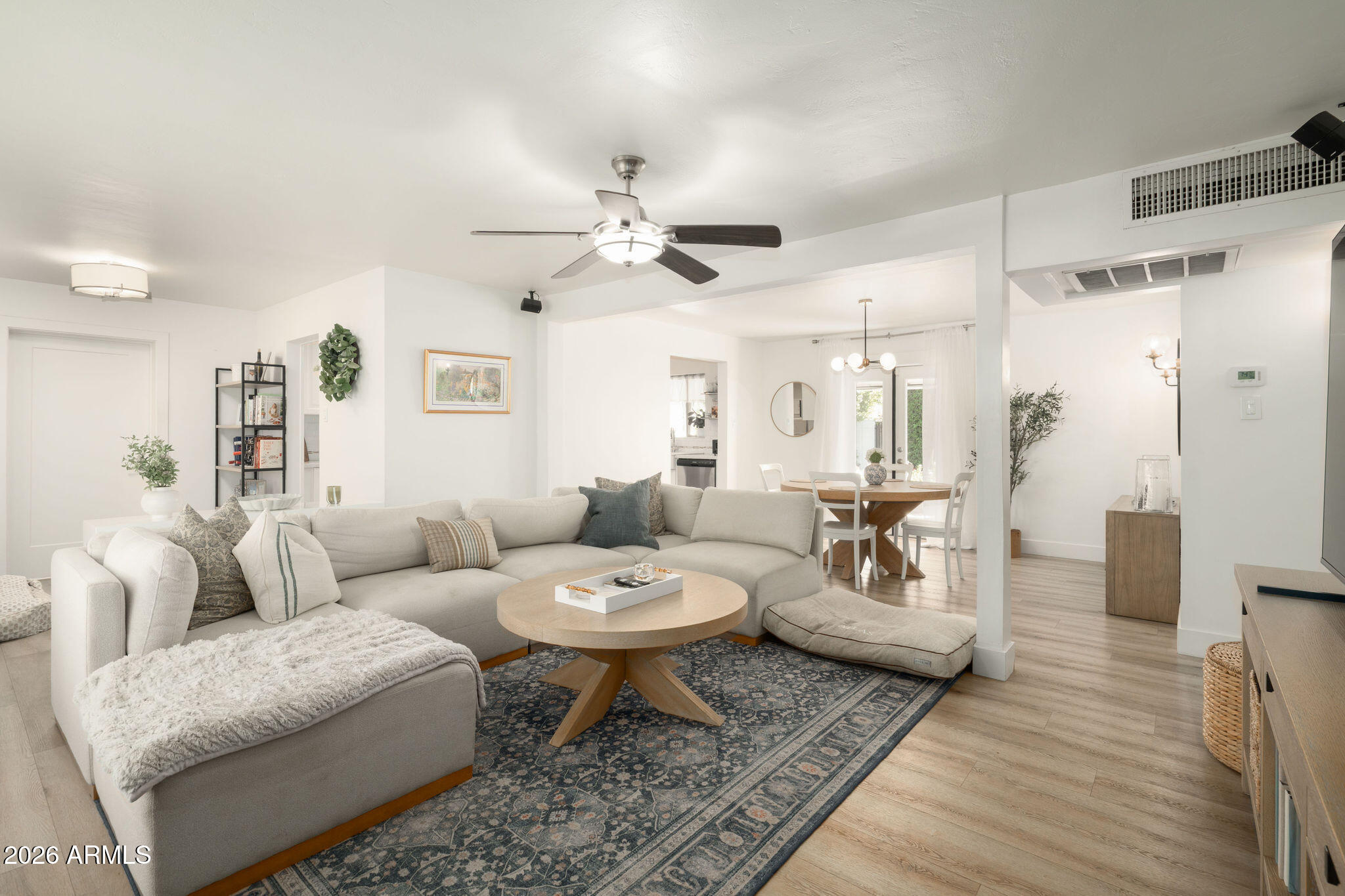 4813 E FAIRMOUNT Avenue