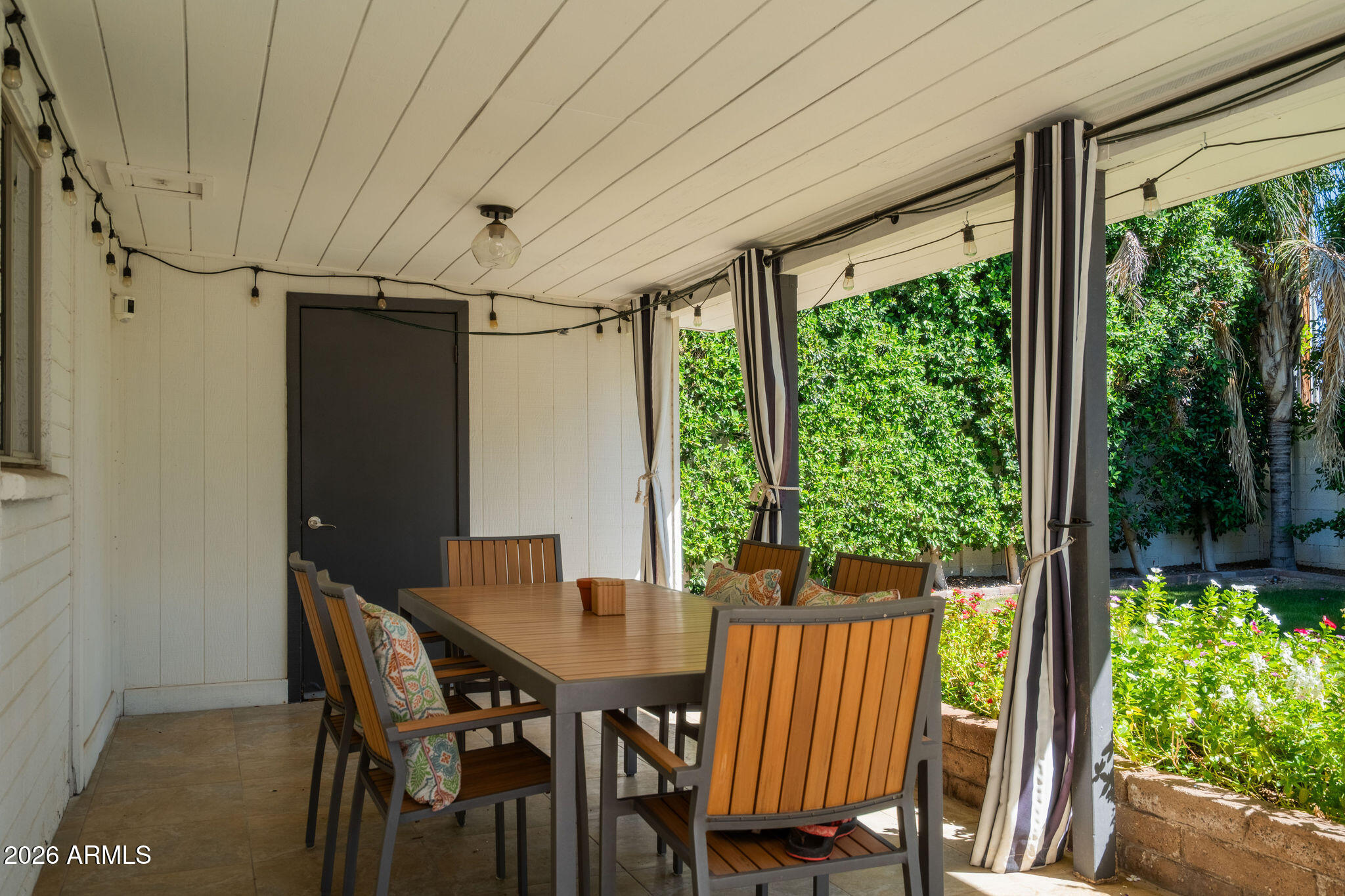 4813 E FAIRMOUNT Avenue