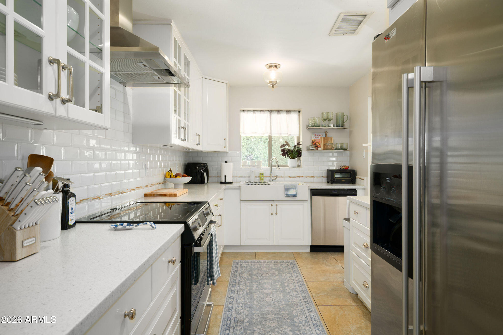 4813 E FAIRMOUNT Avenue