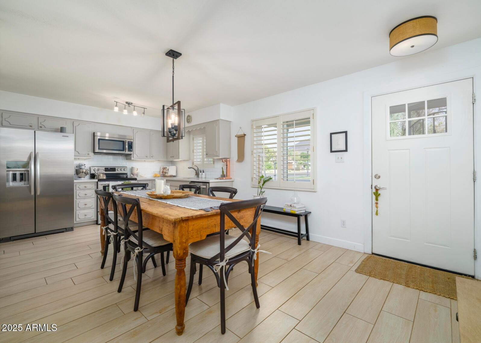 4001 E Campbell Avenue