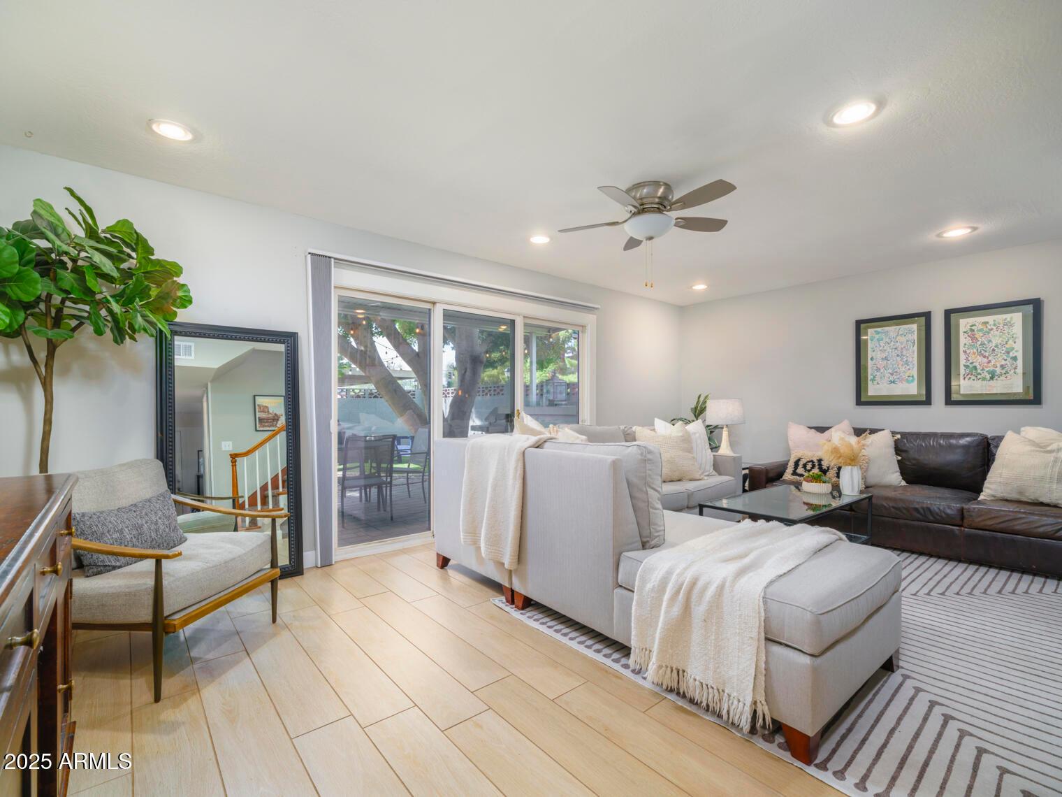 4001 E Campbell Avenue