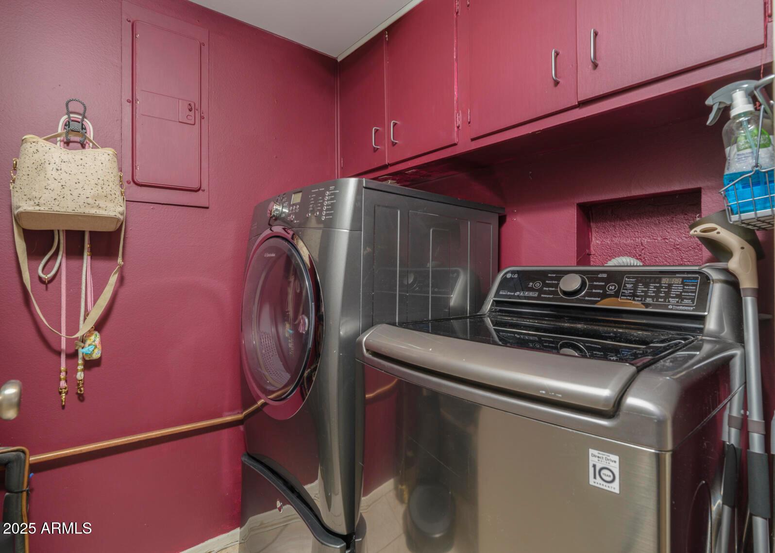 4001 E Campbell Avenue