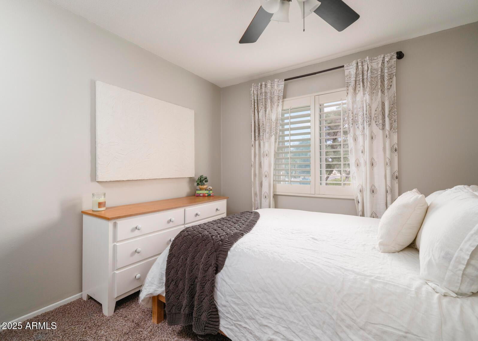 4001 E Campbell Avenue