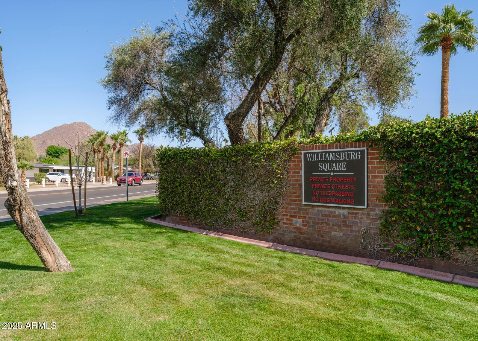 4001 E Campbell Avenue