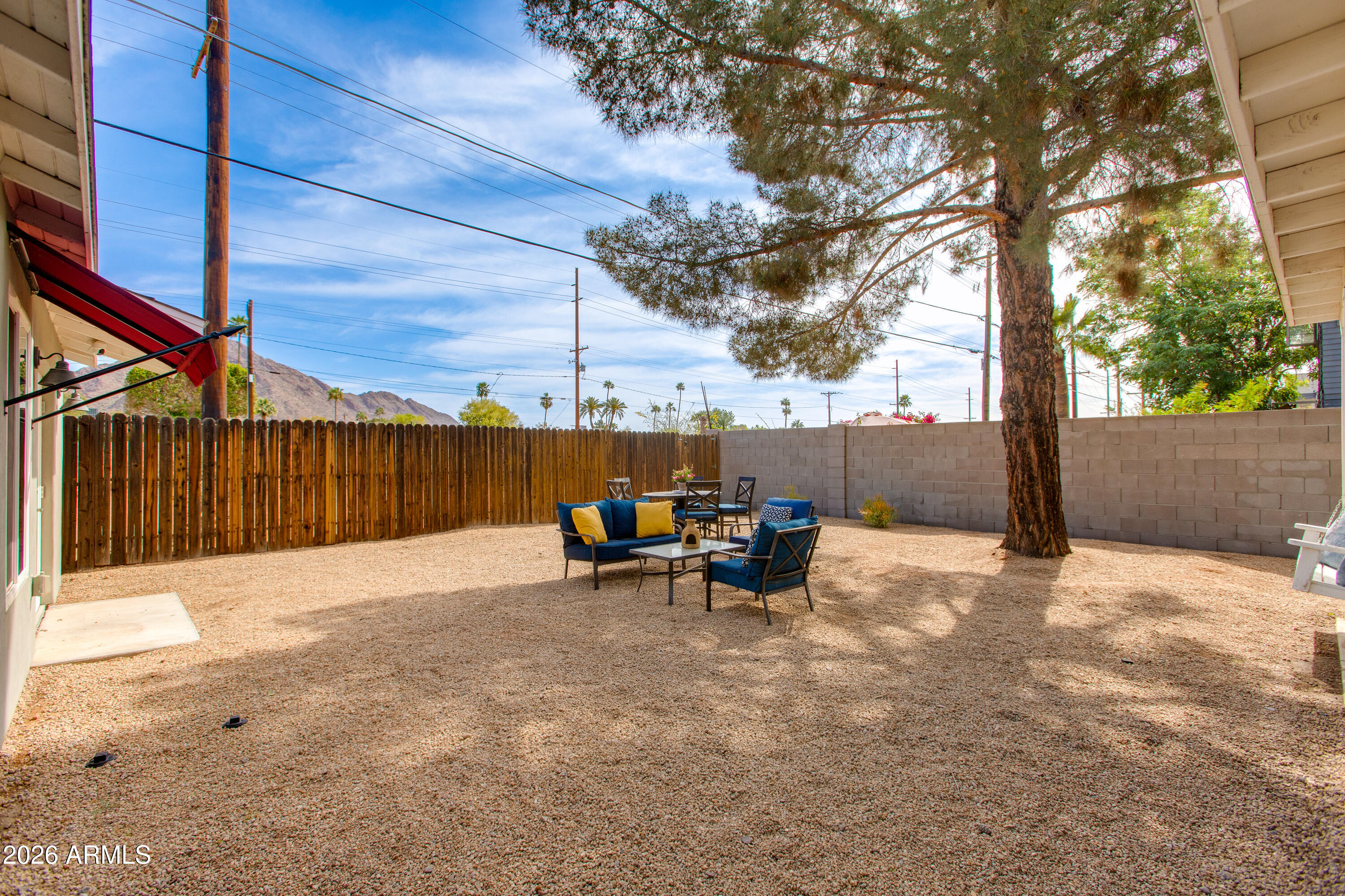 4440 E CAMPBELL Avenue