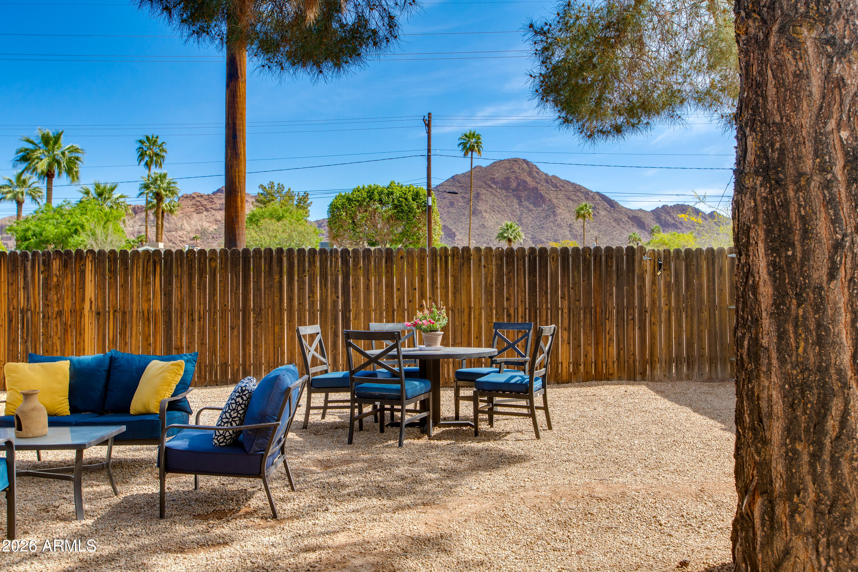 4440 E CAMPBELL Avenue