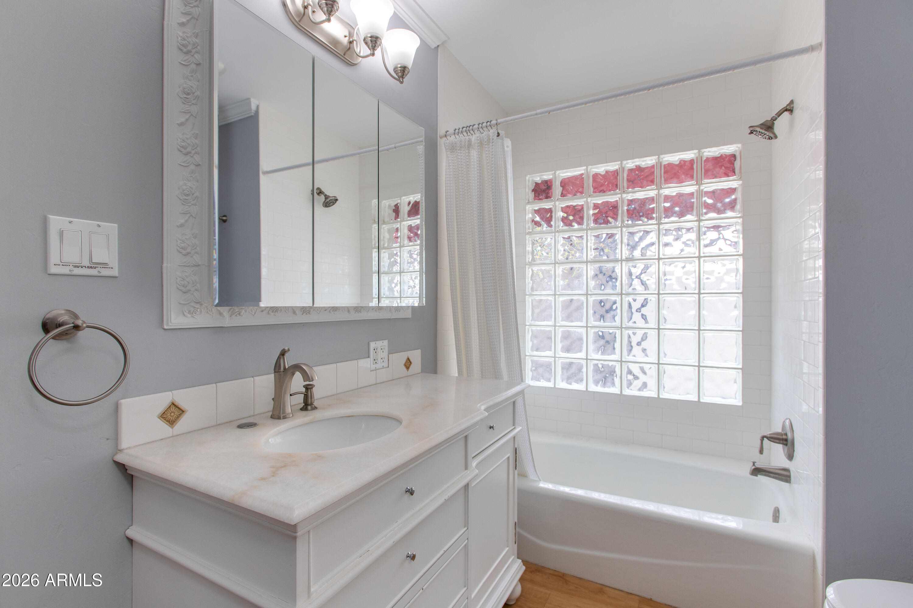 4440 E CAMPBELL Avenue