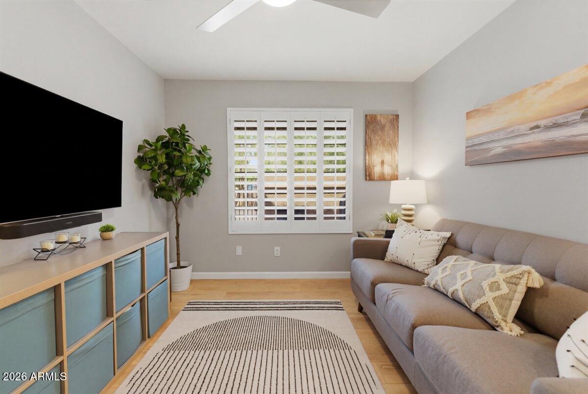 1905 E UNIVERSITY Drive 137