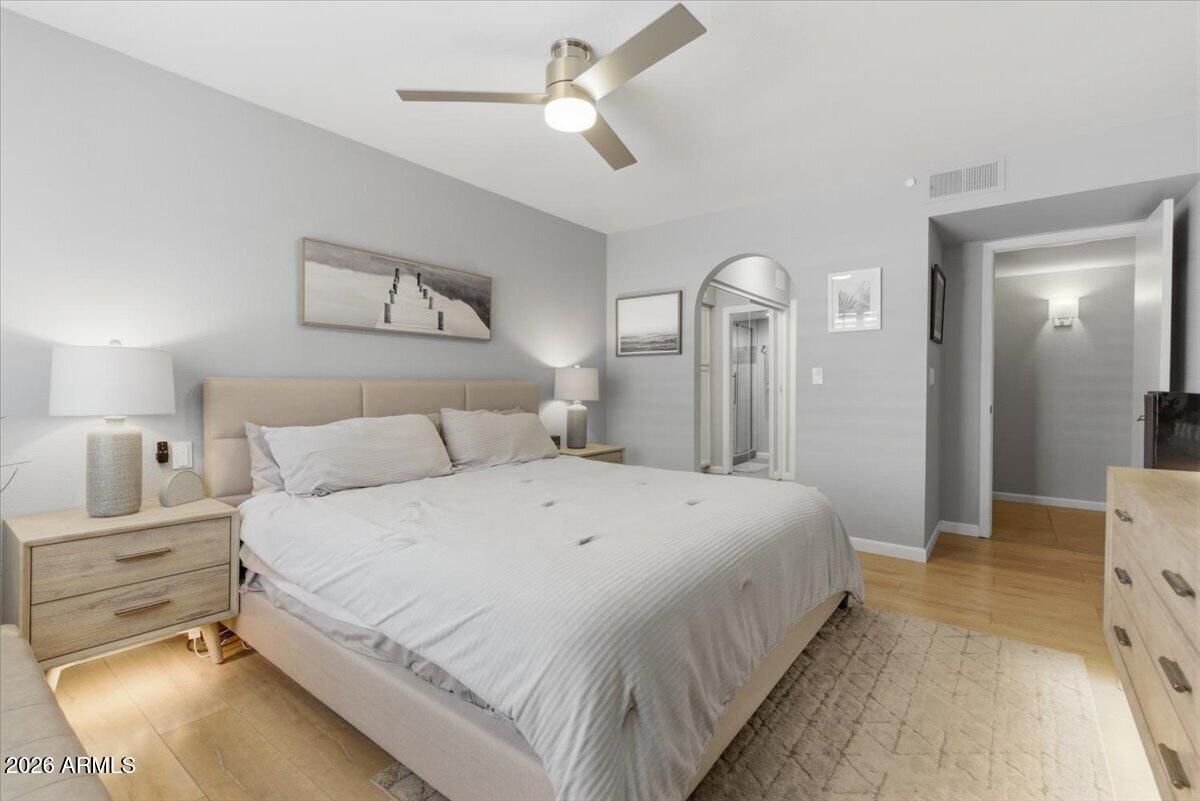 1905 E UNIVERSITY Drive 137