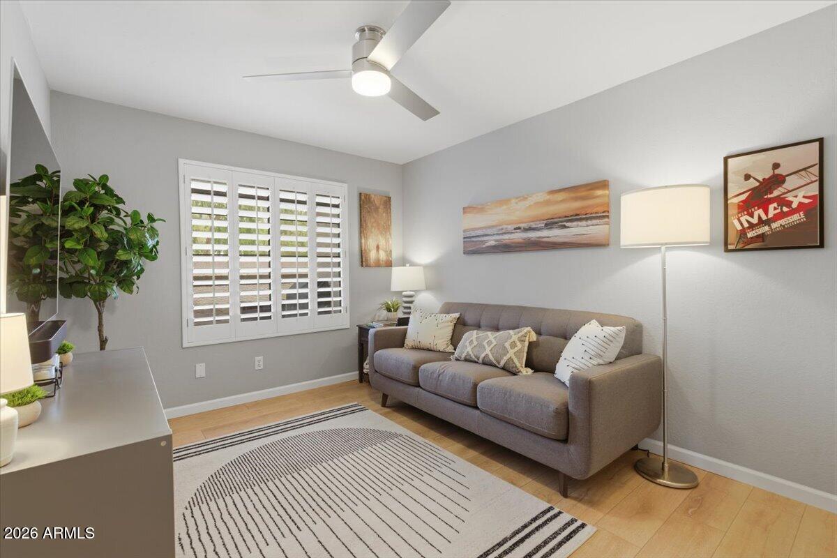 1905 E UNIVERSITY Drive 137