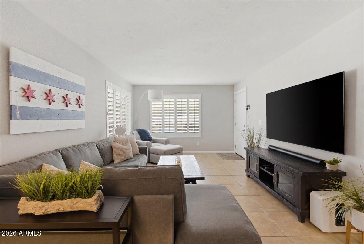 1905 E UNIVERSITY Drive 137