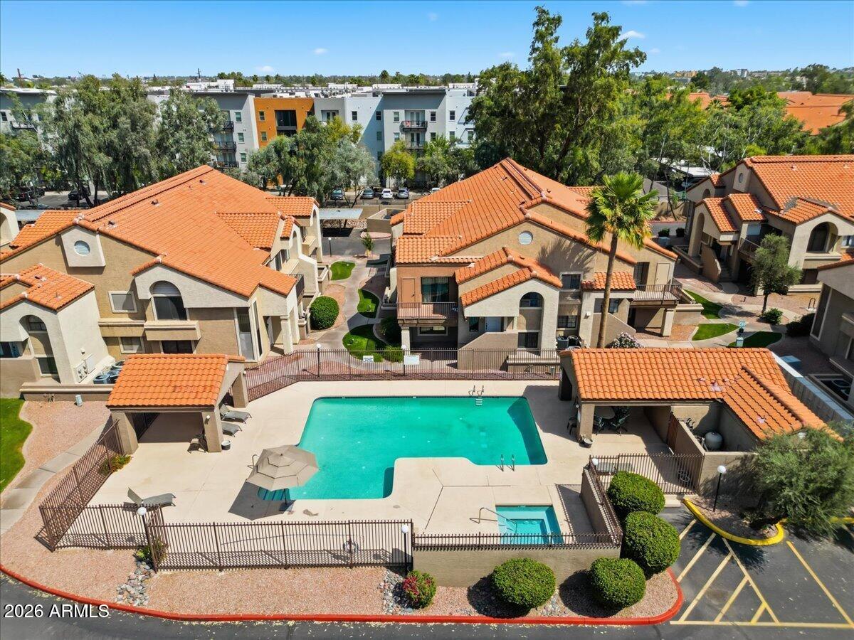 1905 E UNIVERSITY Drive 137