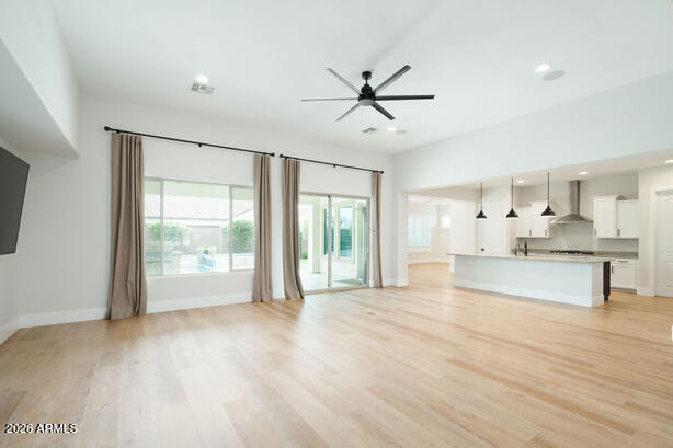 5537 E VIA CABALLO BLANCO