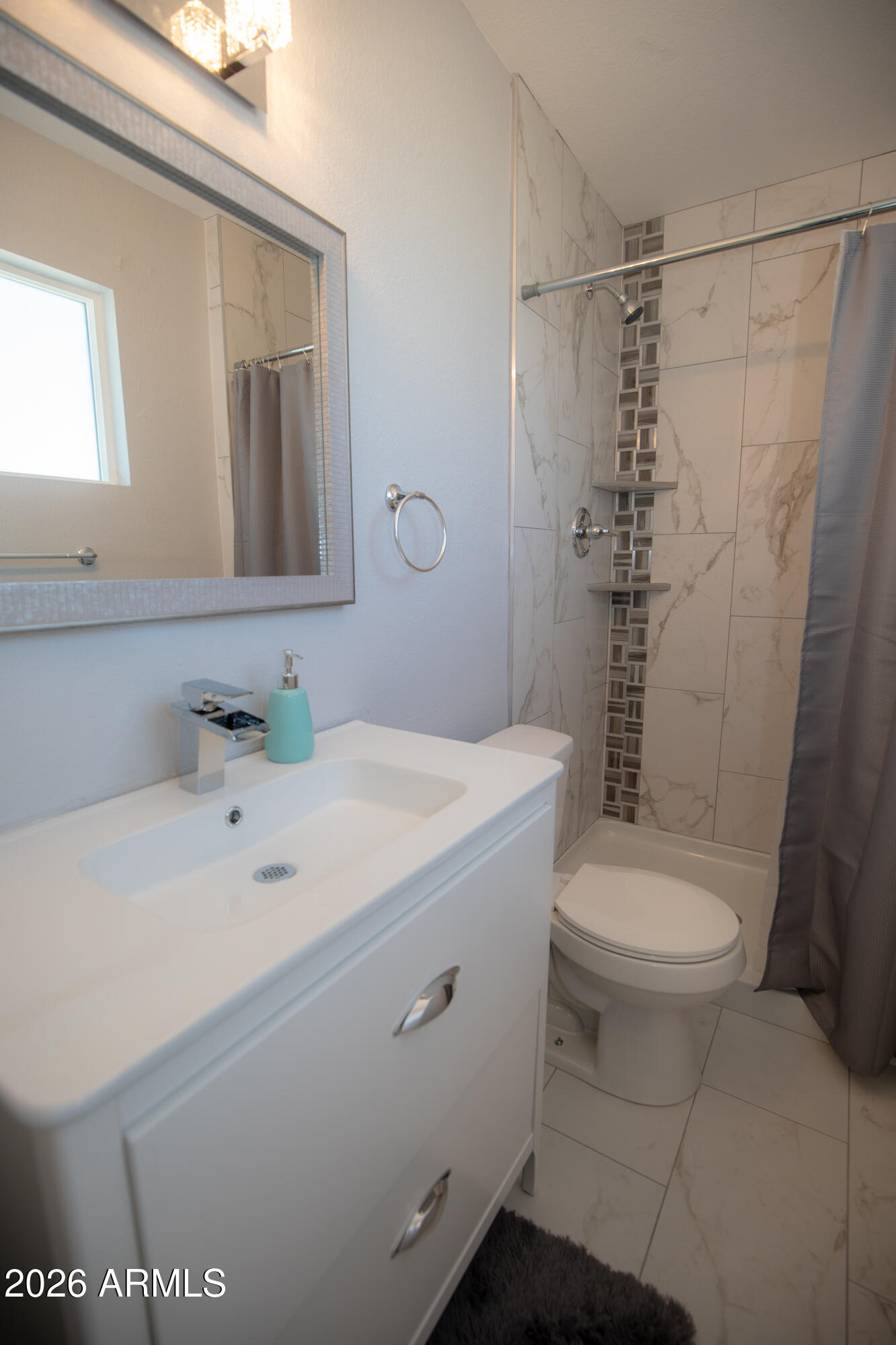 7414 E MORELAND Street