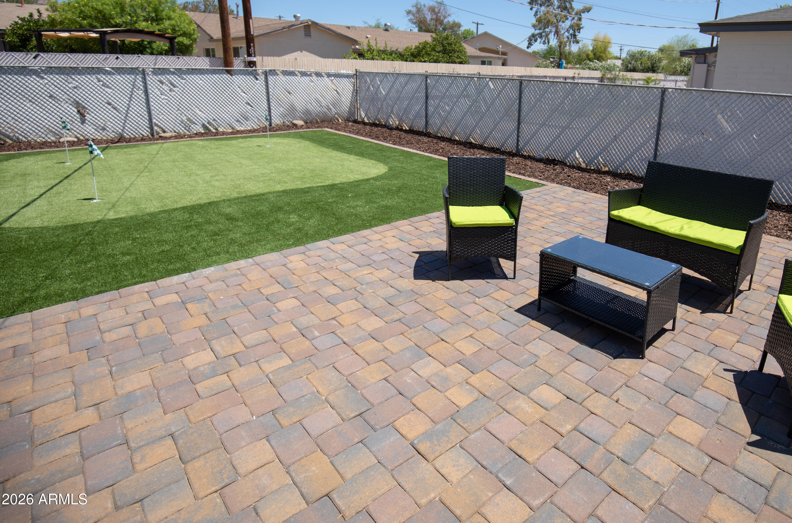 7414 E MORELAND Street