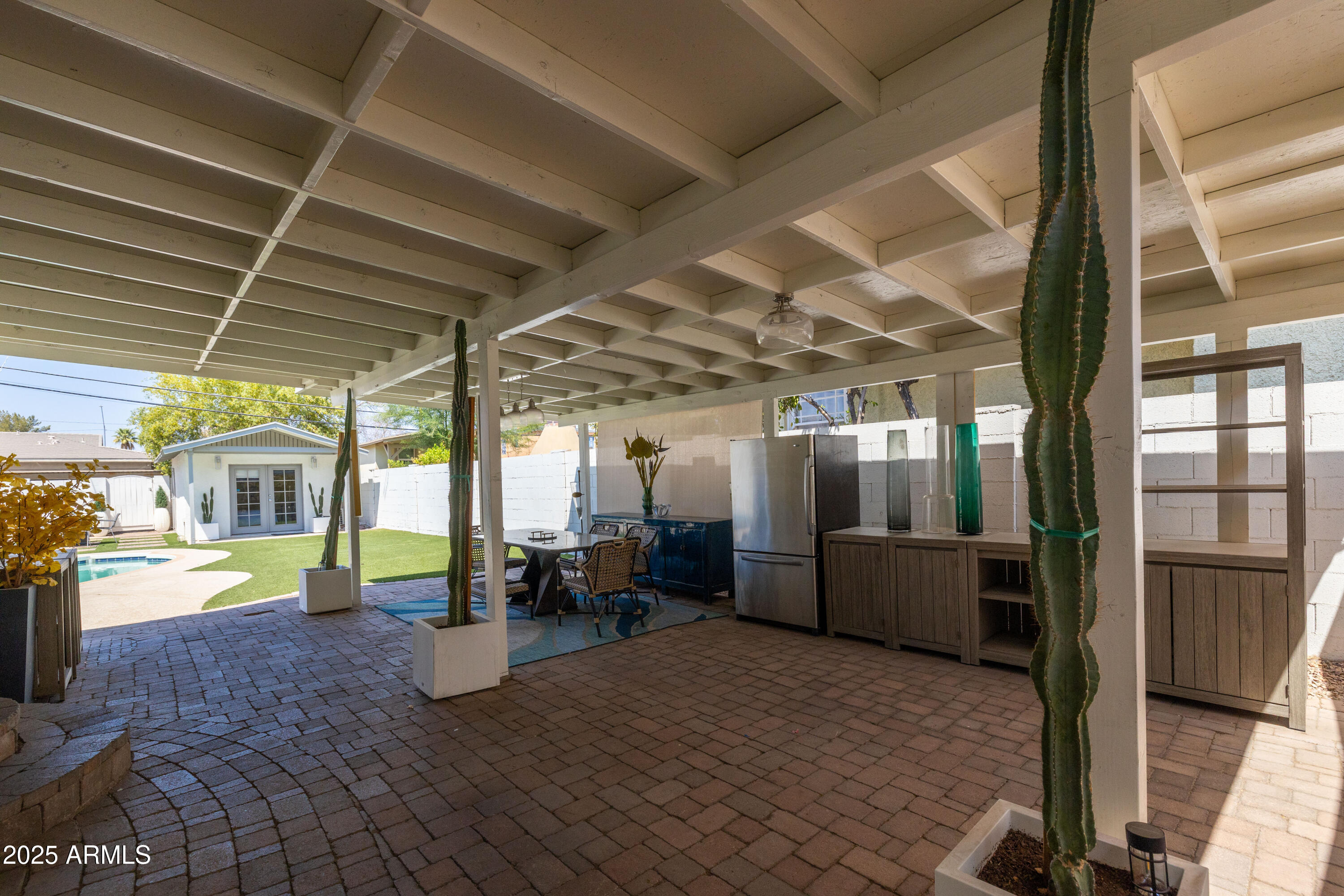 70 W LYNWOOD Street